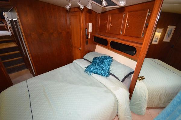 55' Ocean Yachts, Listing Number 100790355, - Photo No. 8