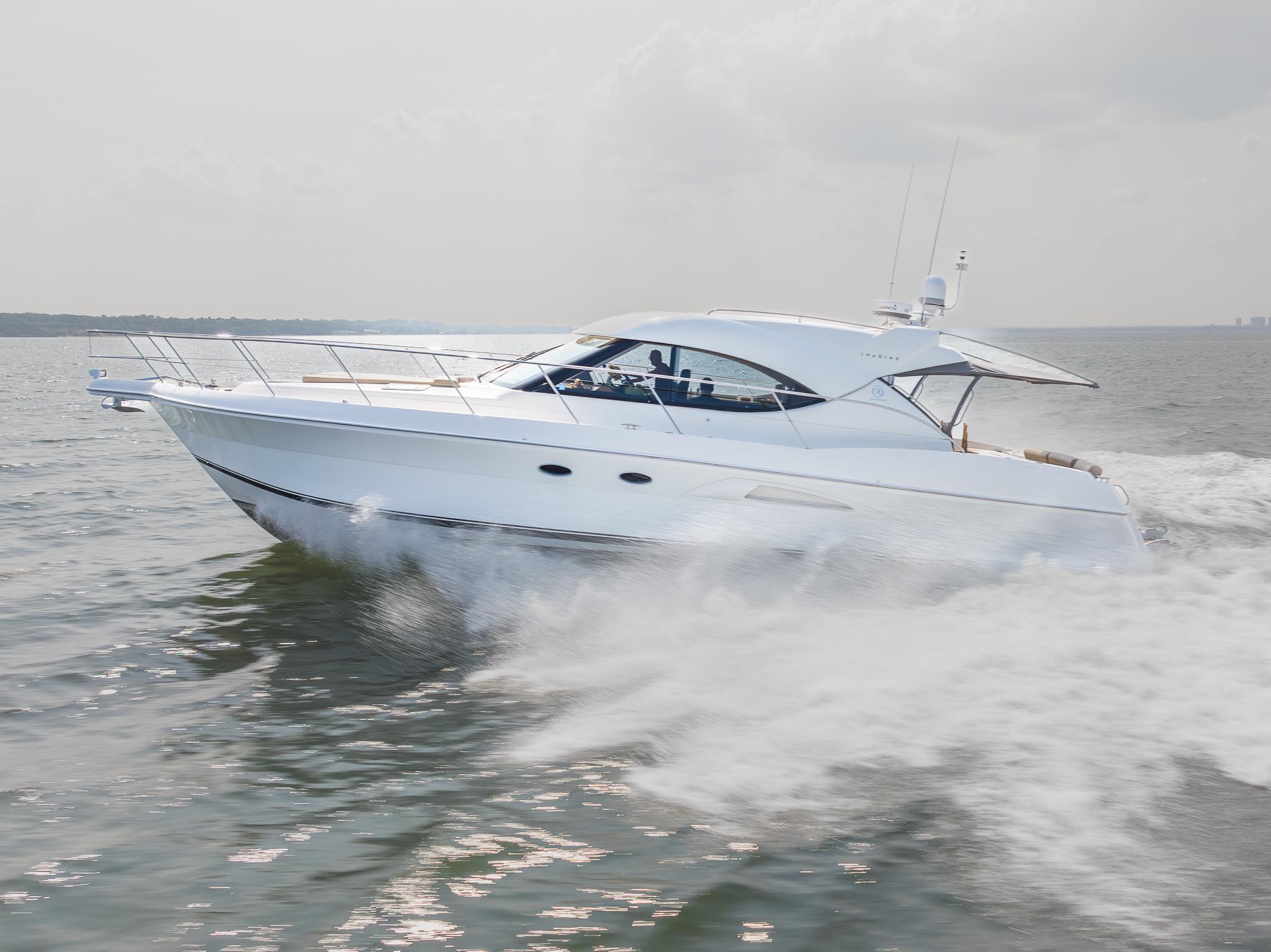 2013 Riviera 5000 sport yacht