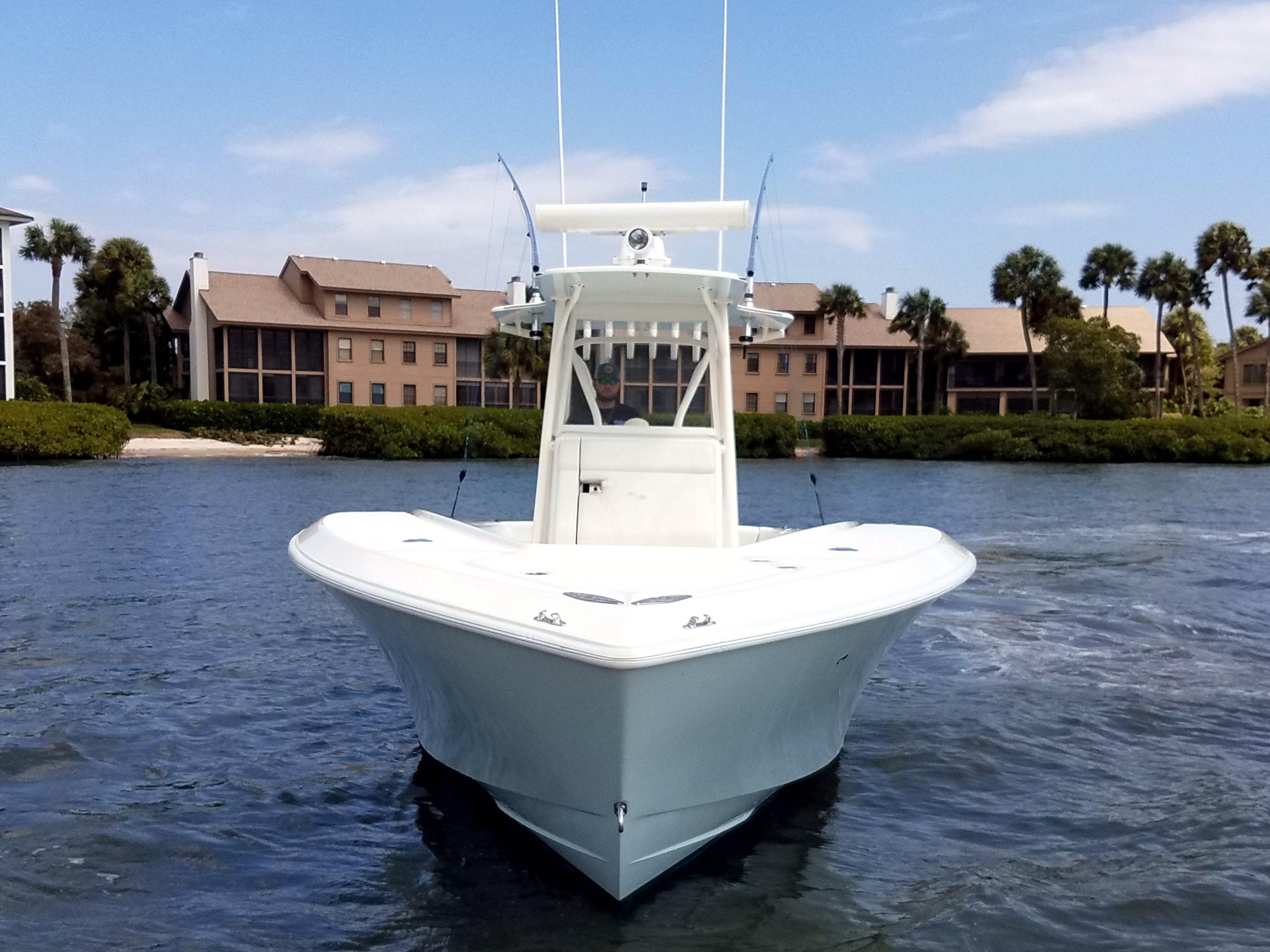 34 SeaVee 340B 2014 HMY Yachts