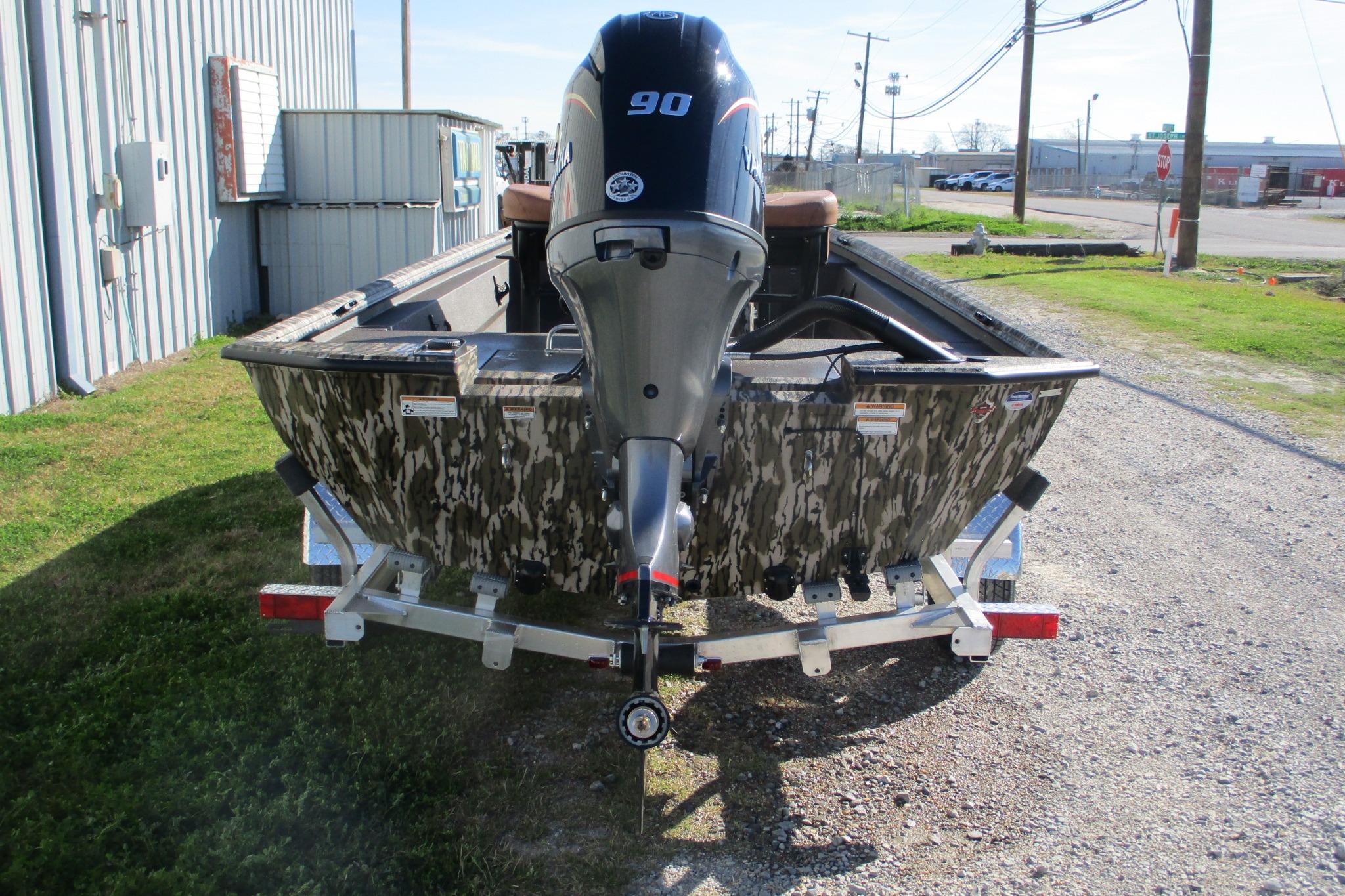 2026 Avid 18 Rogue CC-3