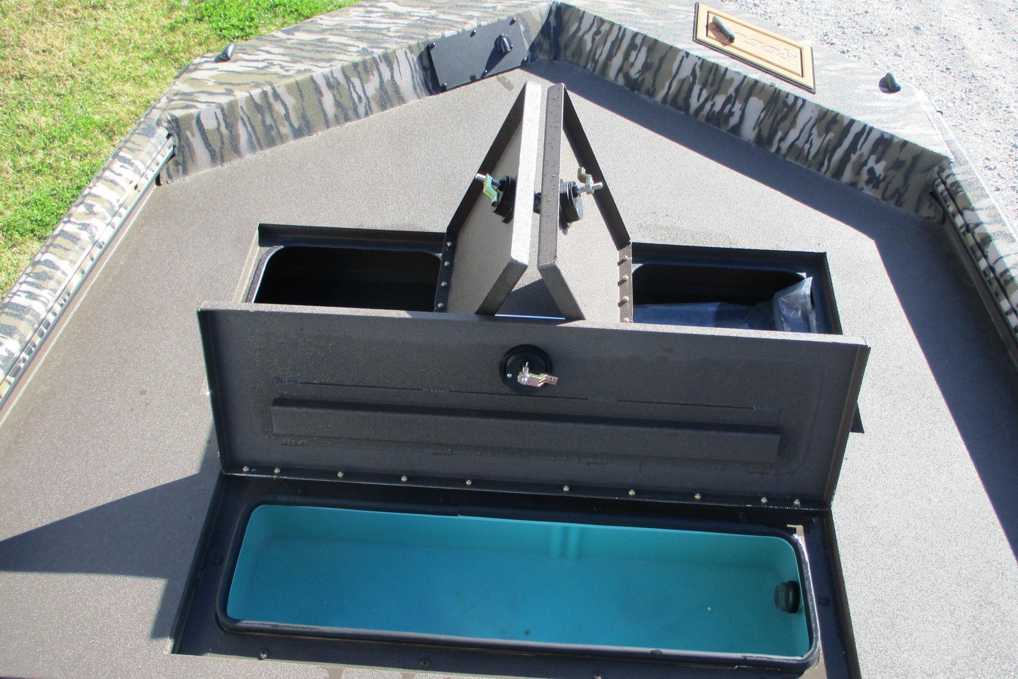 2026 Avid 18 Rogue CC-9