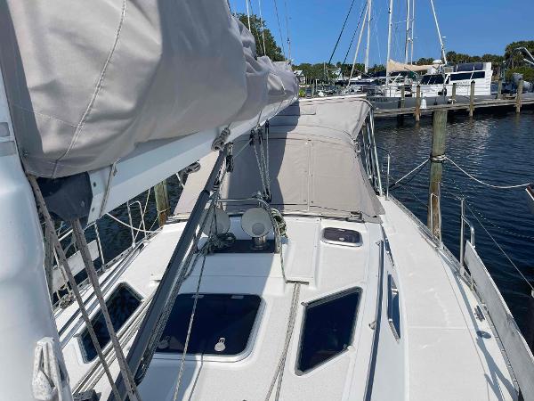 35' Freedom, Listing Number 100916240, - Photo No. 25