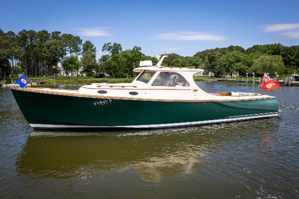 Photo of 1997 Hinckley 36'