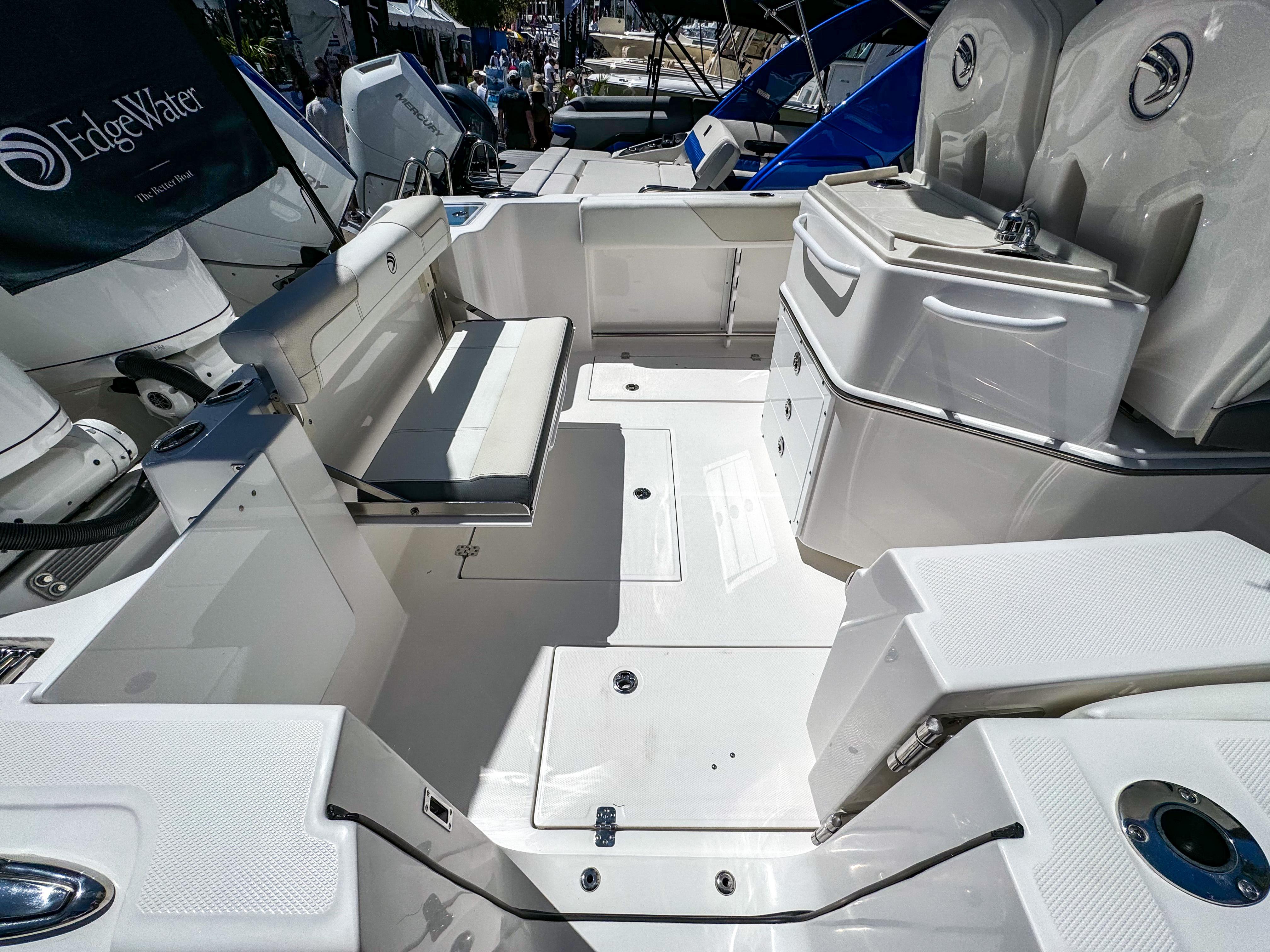 2025-edgewater-262cc-power-9562625-20250502115506662-1_XLARGE