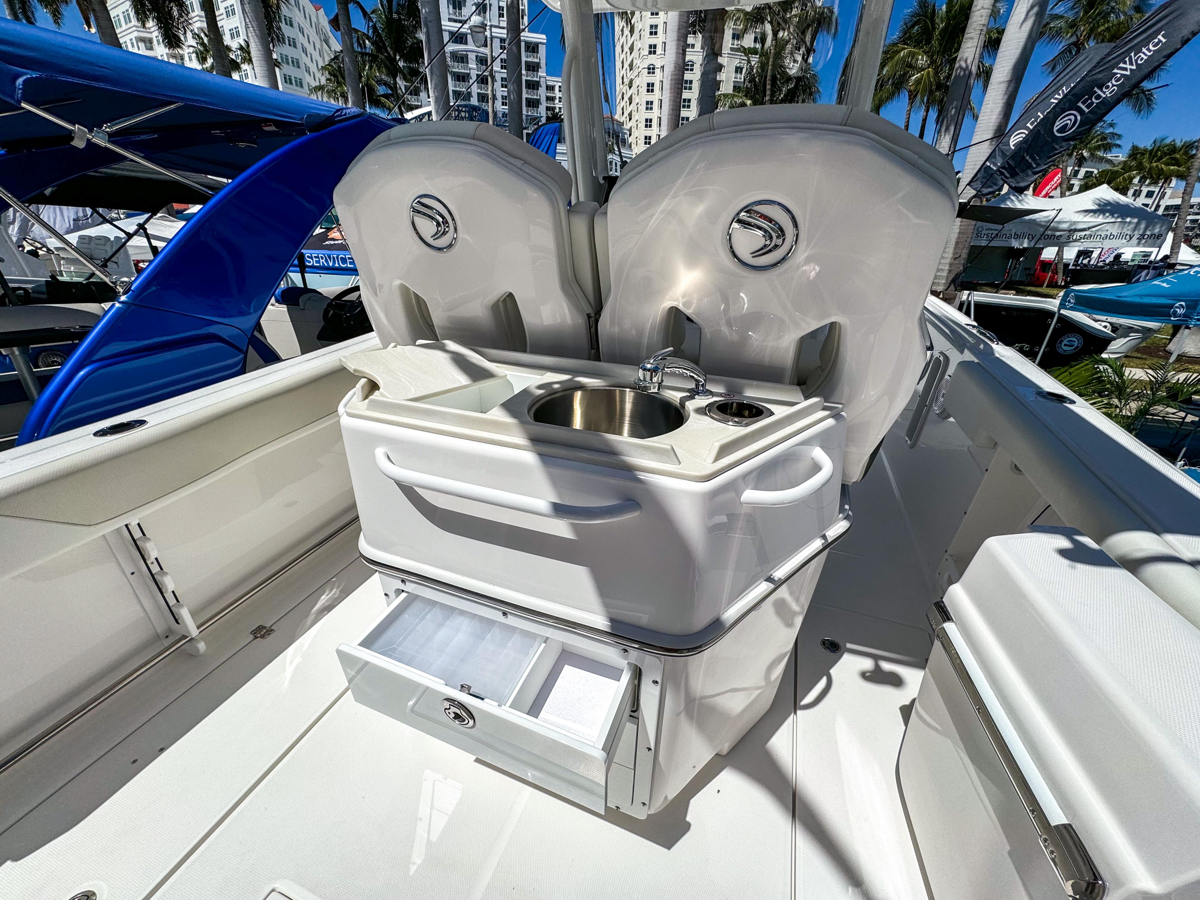 2025-edgewater-262cc-power-9562625-20250502115512689-1_XLARGE