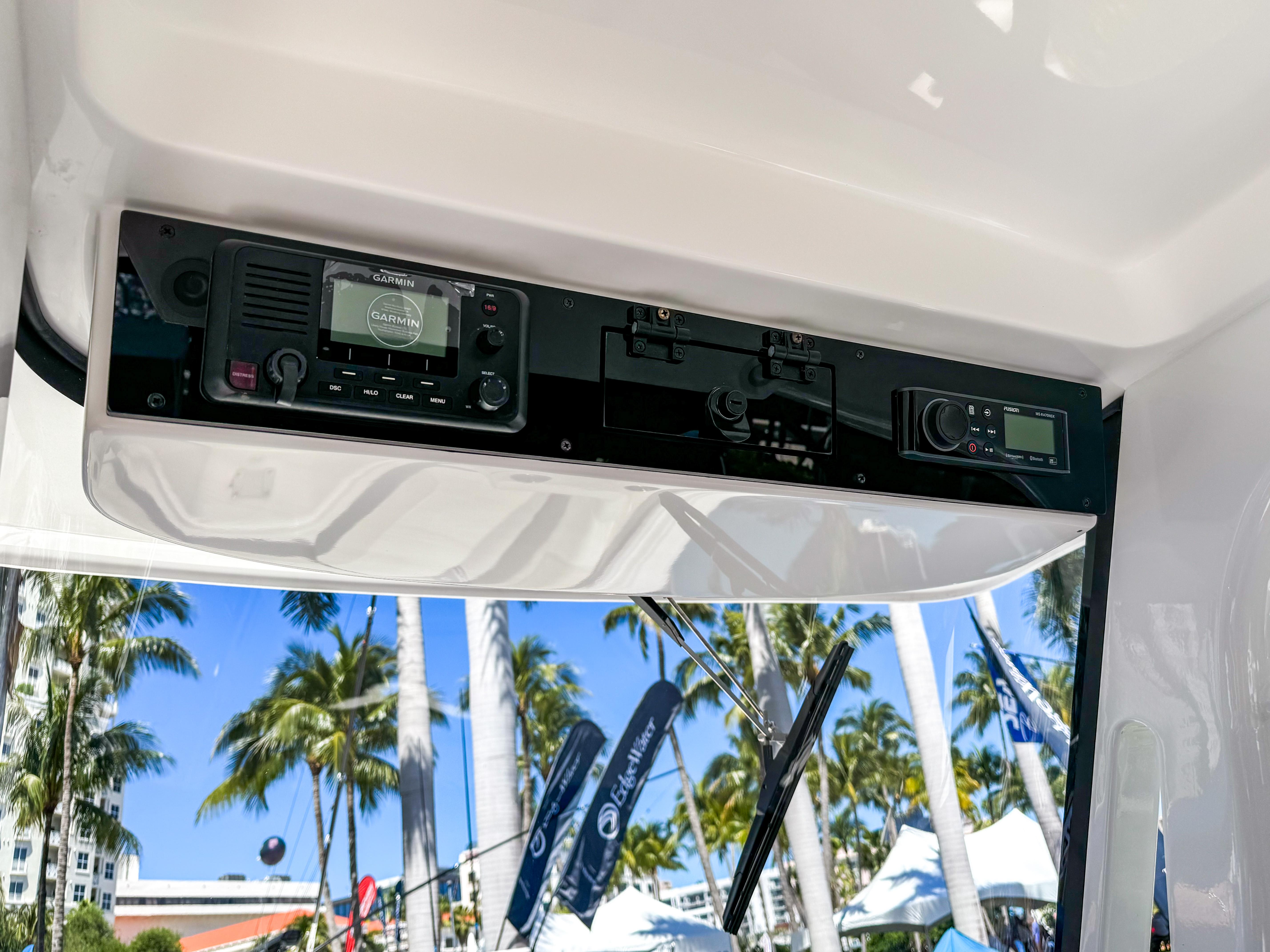 2025-edgewater-262cc-power-9562625-20250502115528894-1_XLARGE