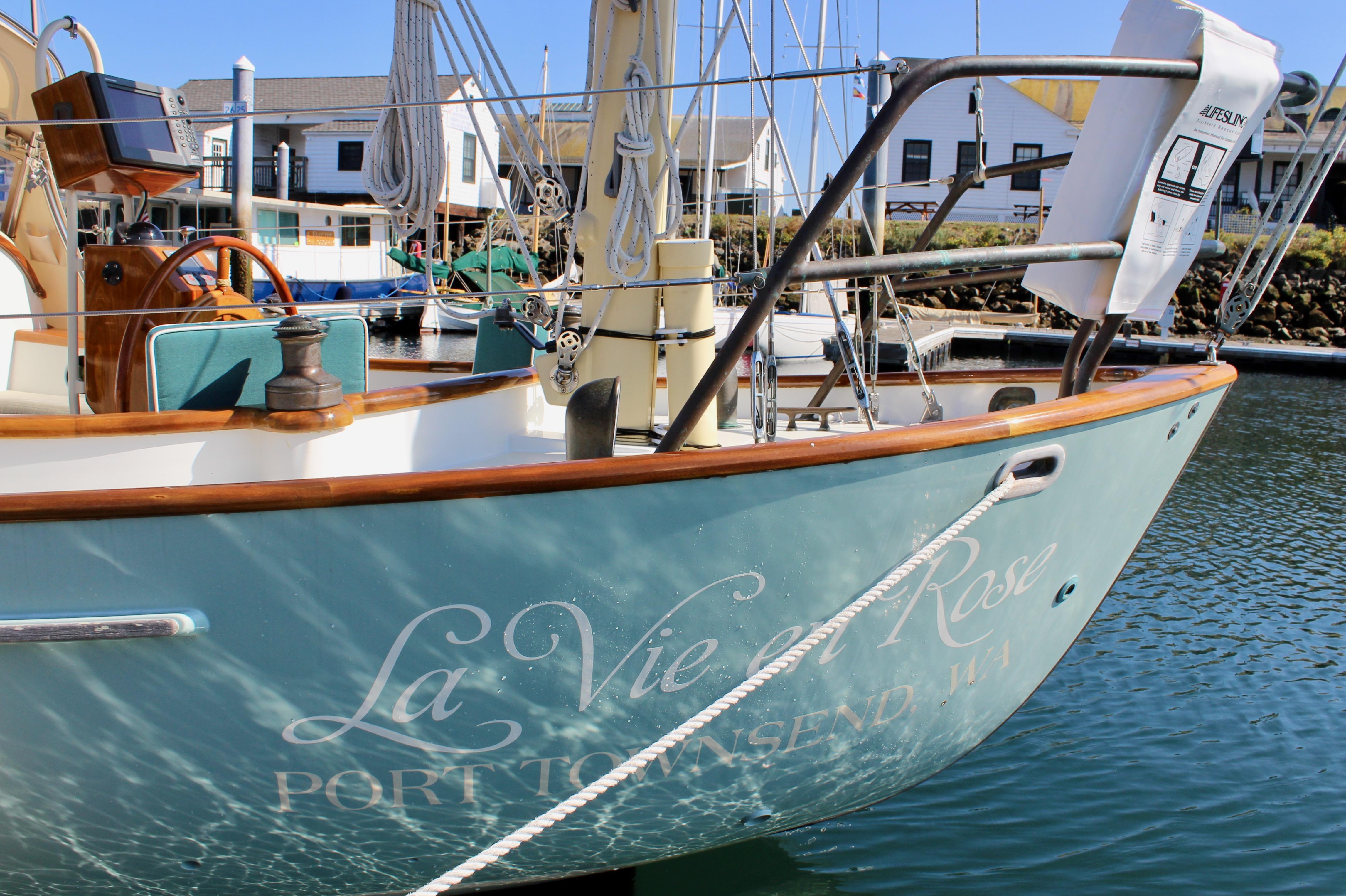 Custom-Gartside Jespersen 40 2012-La Vie en Rose WA-US-9532626 | Thumbnail
