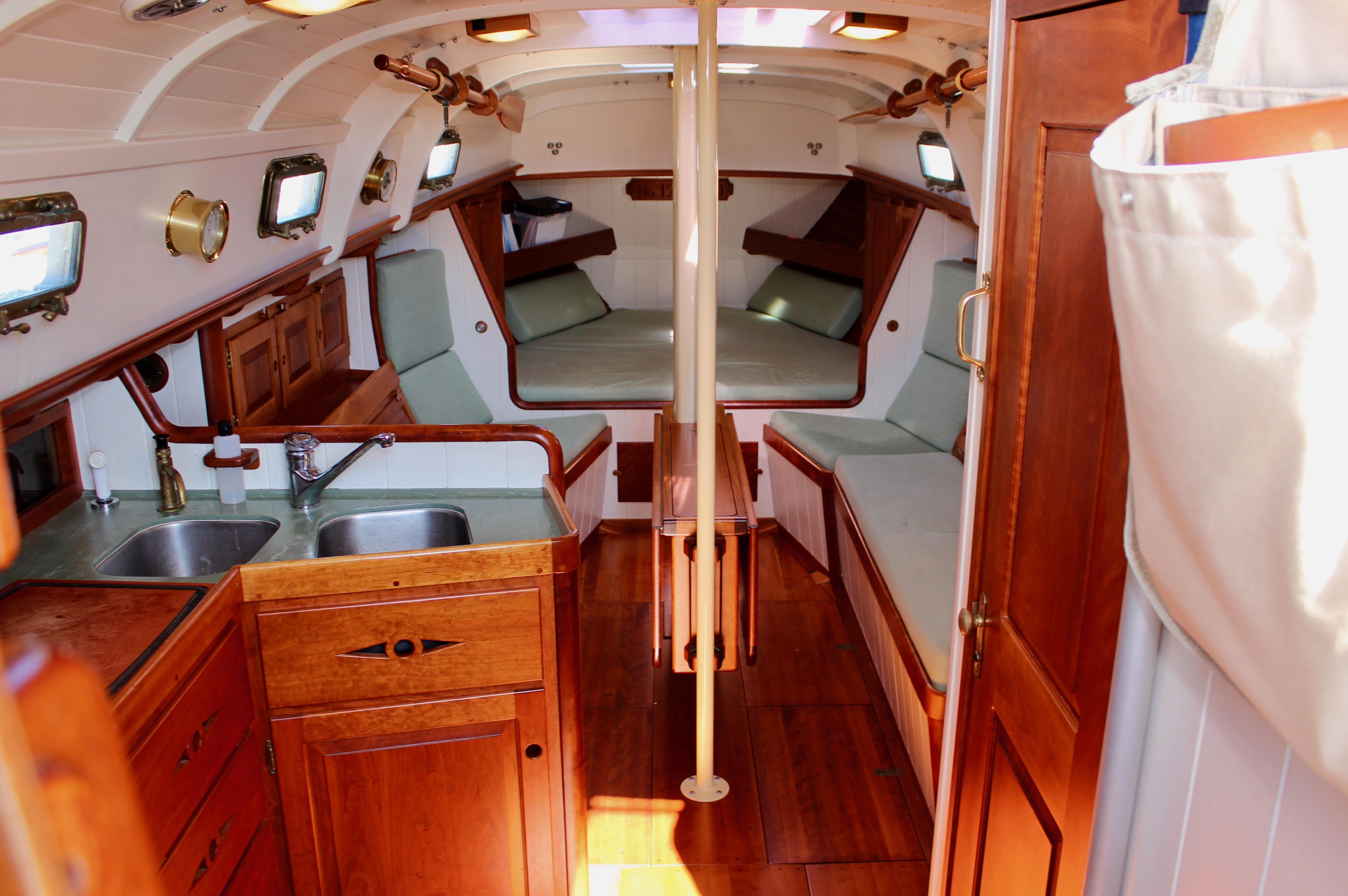 Custom-Gartside Jespersen 40 2012-La Vie en Rose WA-US-9532626 | Thumbnail