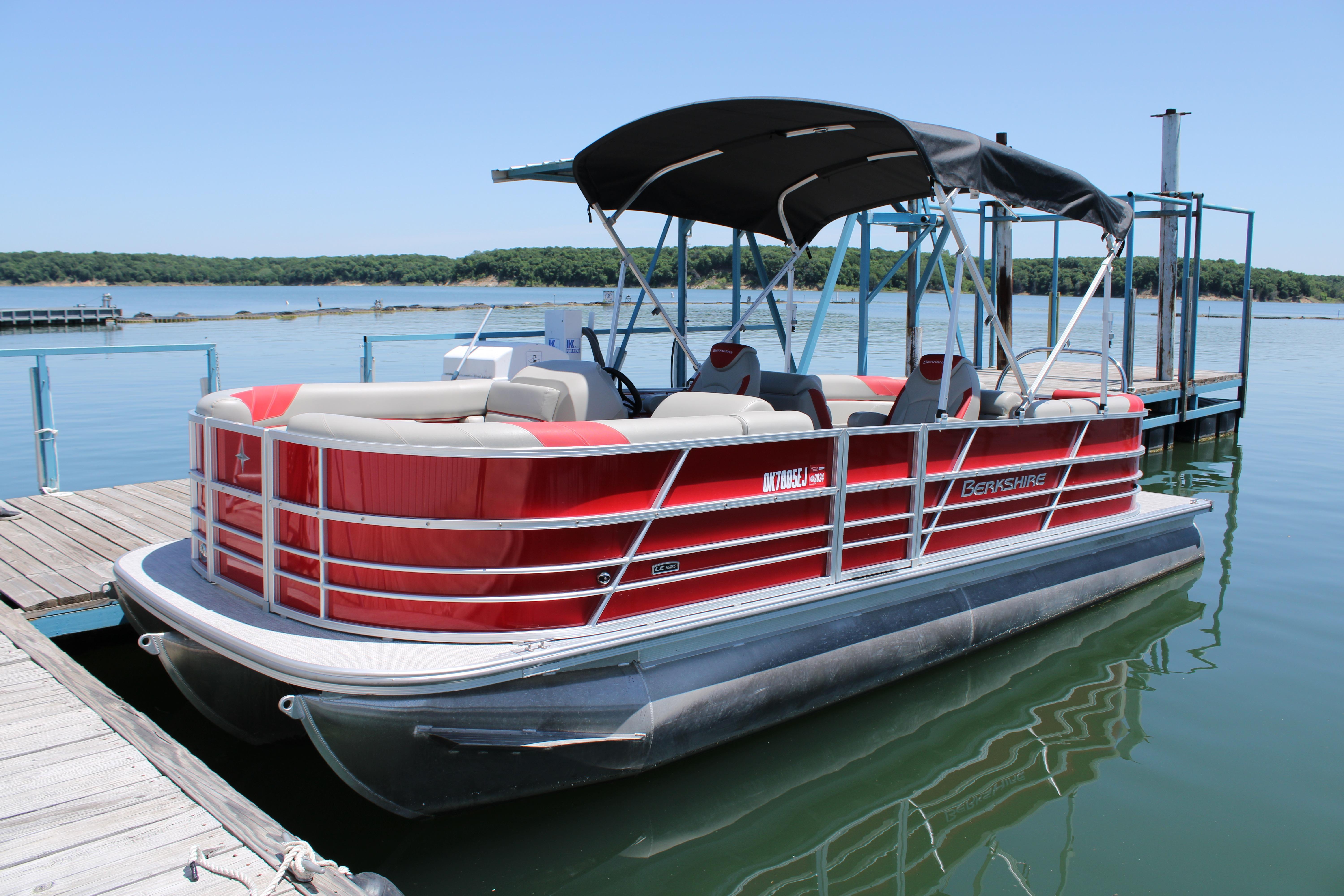 2024 Berkshire 24RFX LE / Suzuki 140 - Image 2