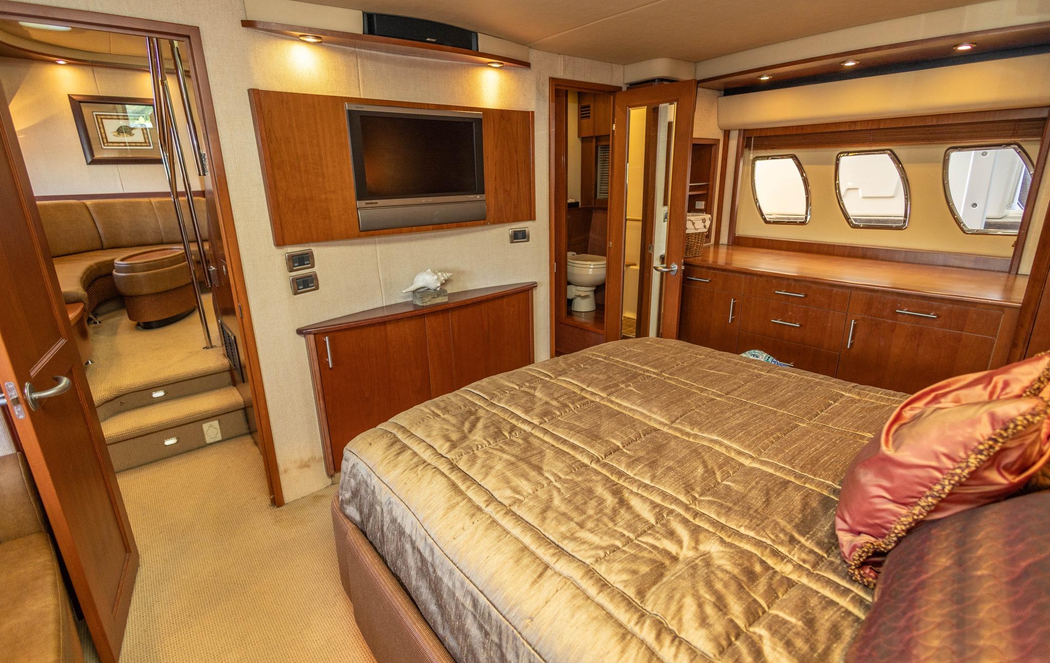 2006-sea-ray-60-sundancer-power-9692627-20250506185803448-1_XLARGE