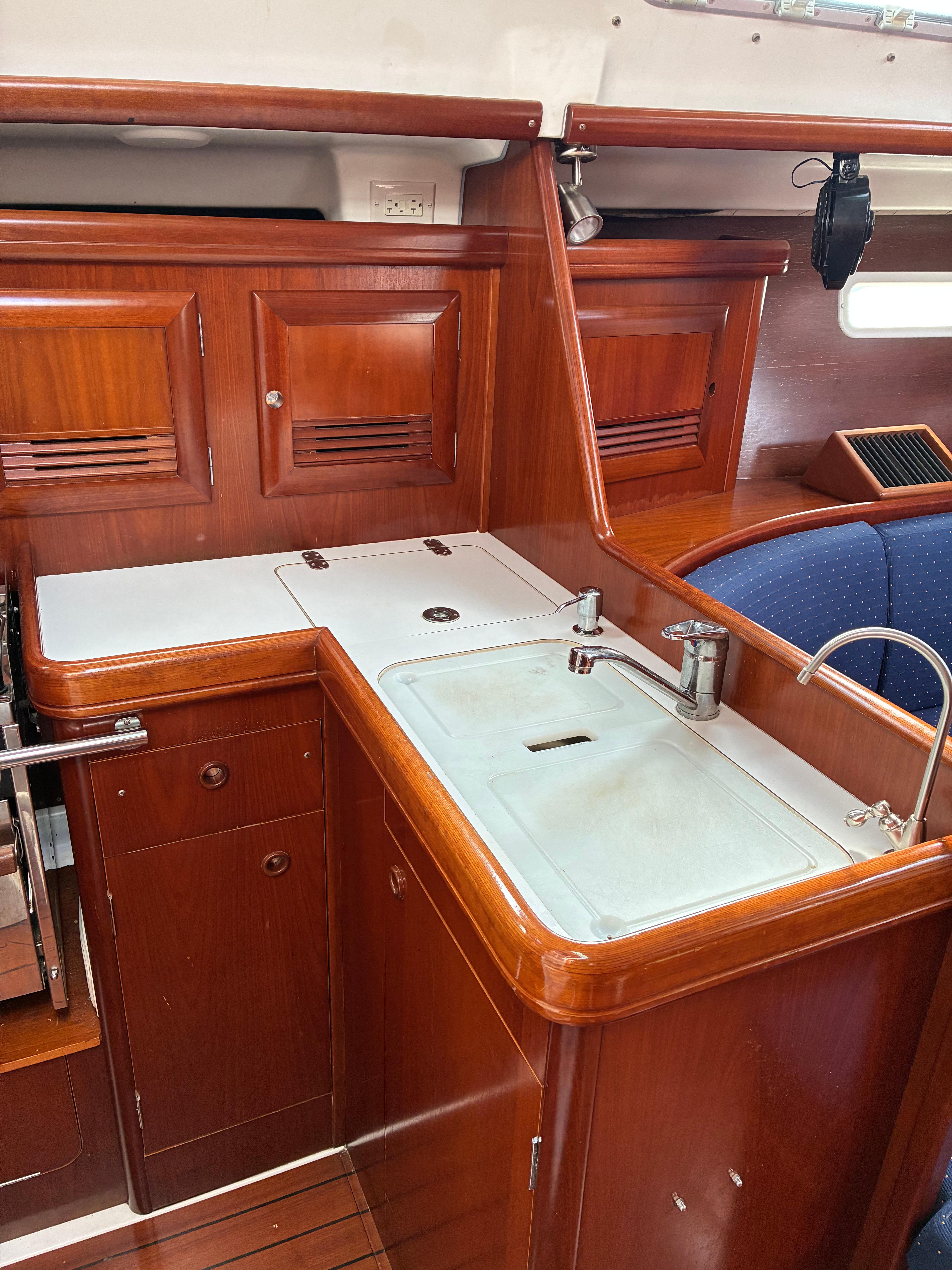 Yacht Photos Pics