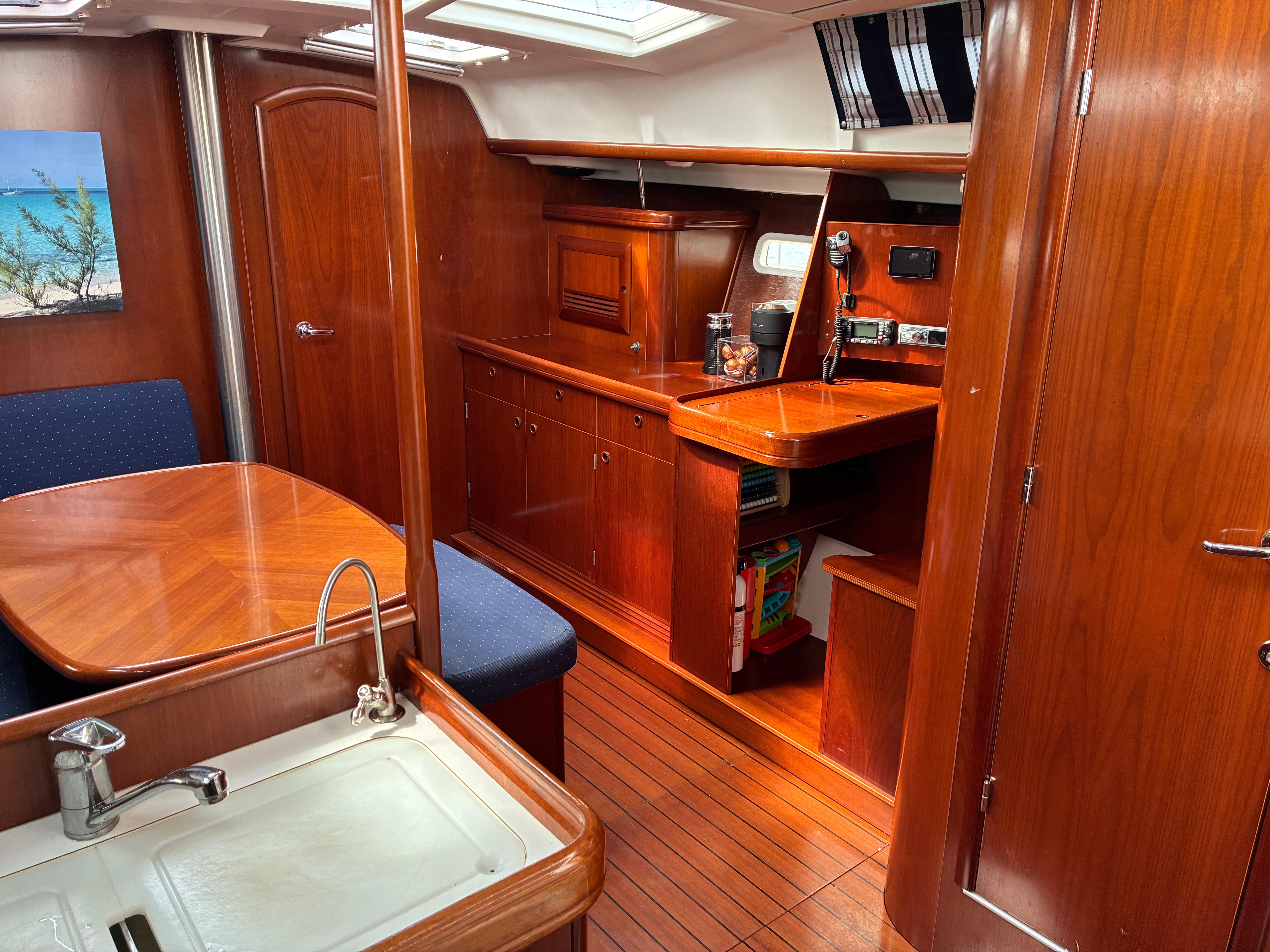 Yacht Photos Pics