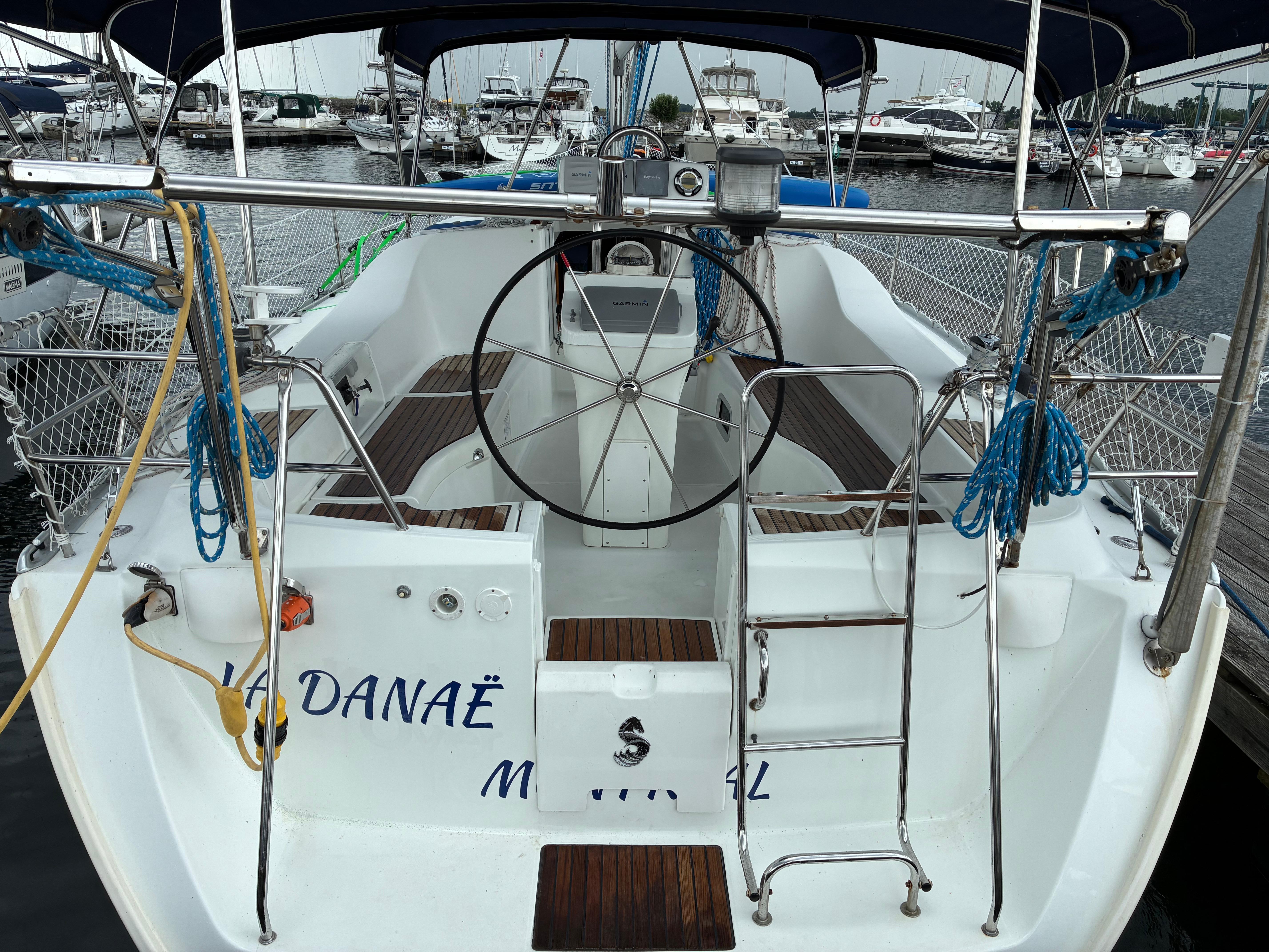 Yacht Photos Pics