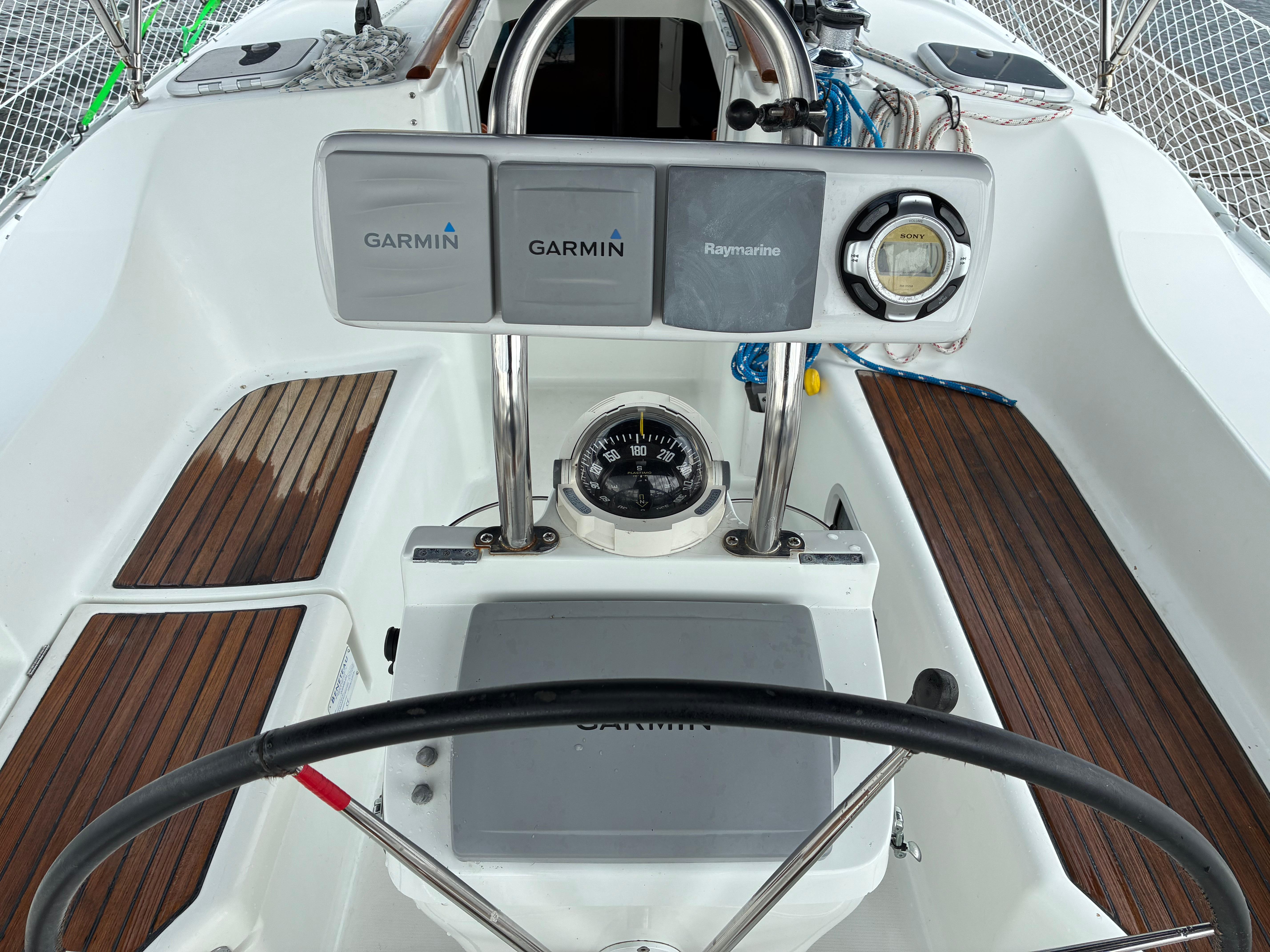 Yacht Photos Pics
