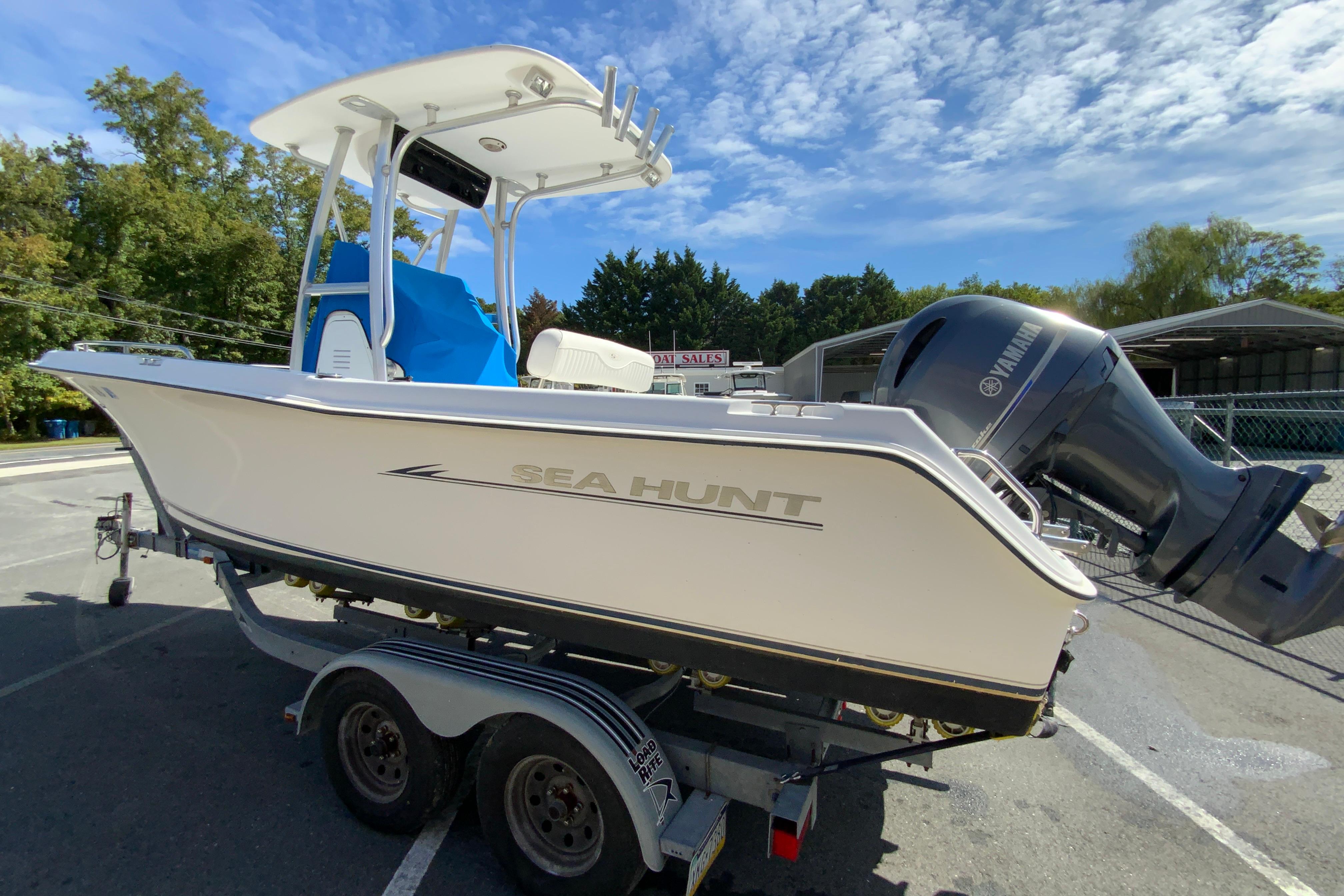 2008 Sea hunt Triton 220-7