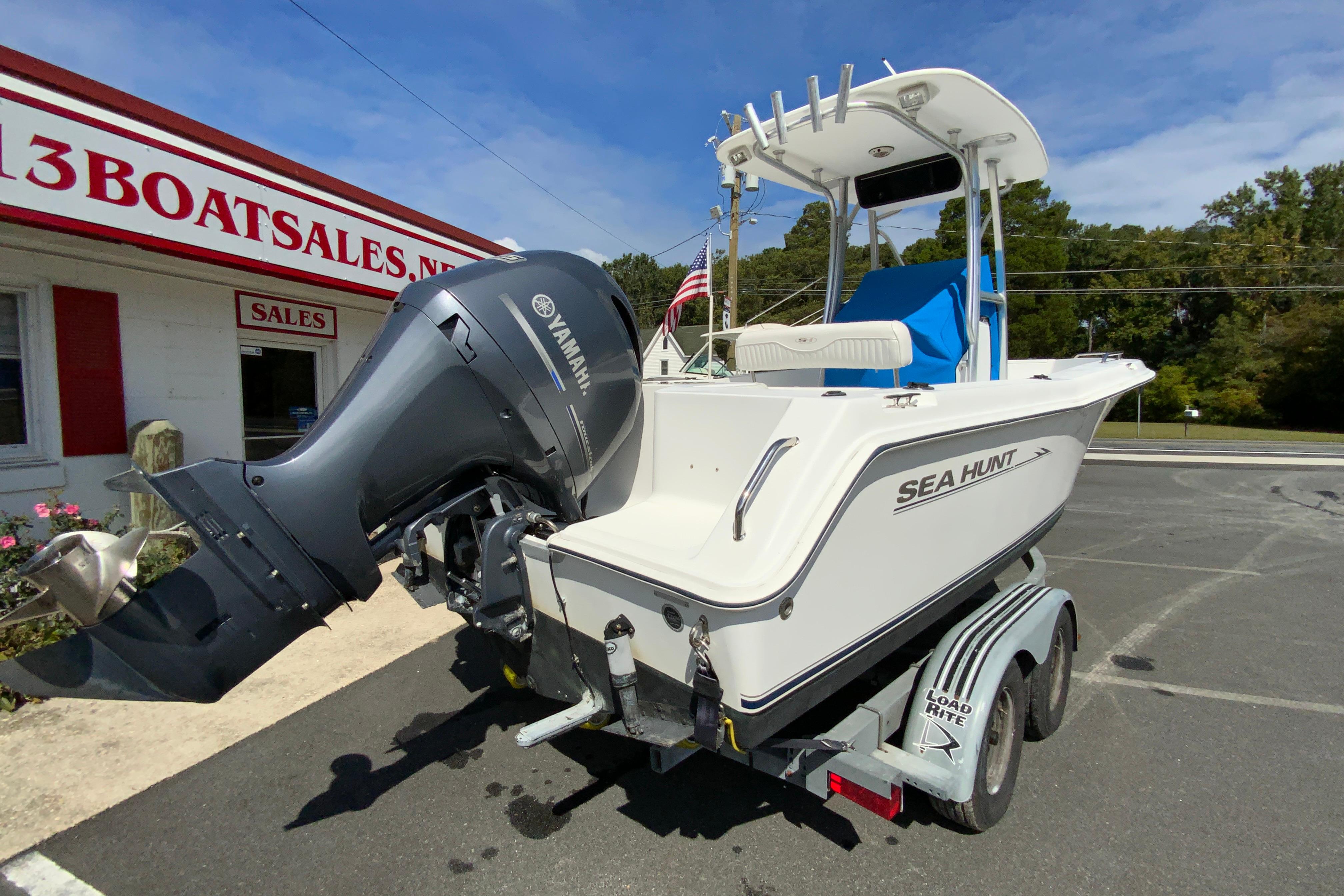 2008 Sea hunt Triton 220-10