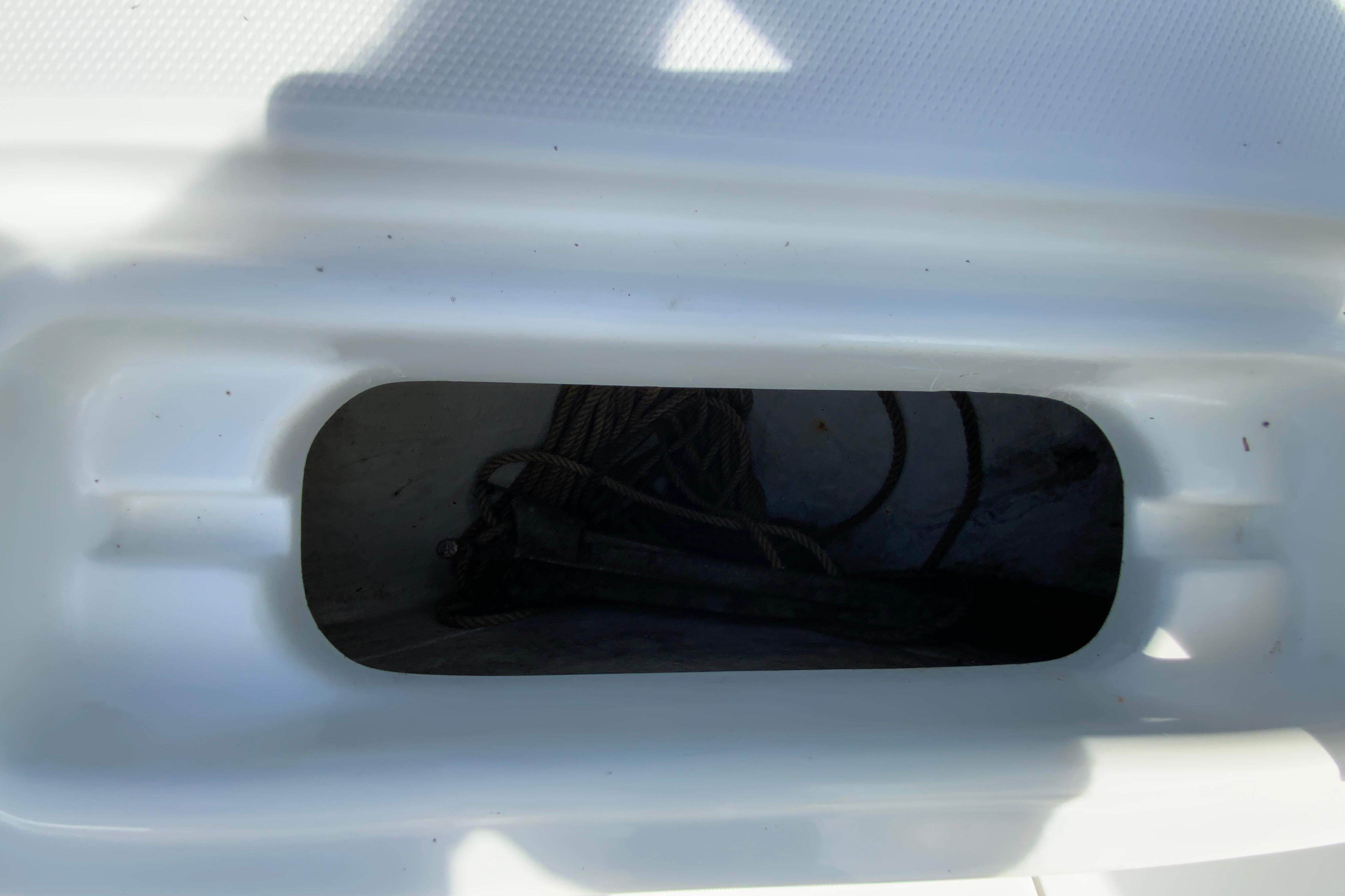 2008 Sea hunt Triton 220-25