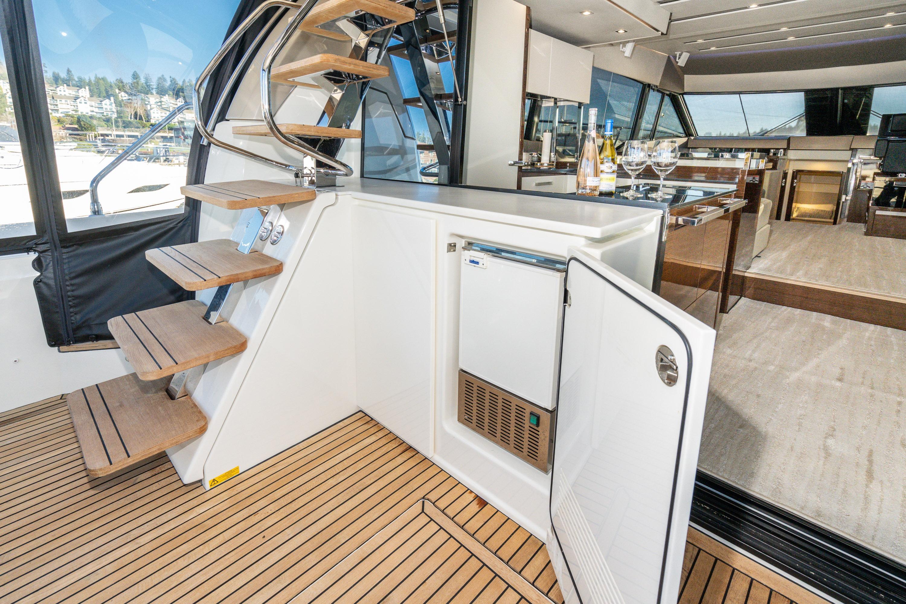 2018 Prestige 630 # inventory image at Sun Country Yachts, Seattle