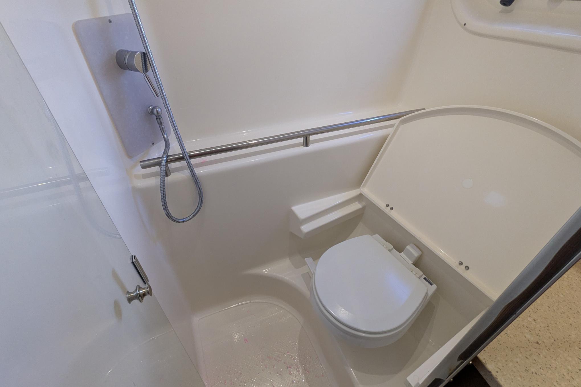 2008 Tiara Yachts 3500 Sovran-42