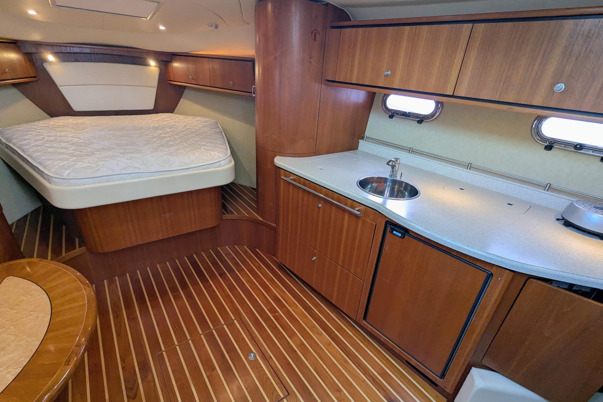 2008 Tiara Yachts 3500 Sovran-33