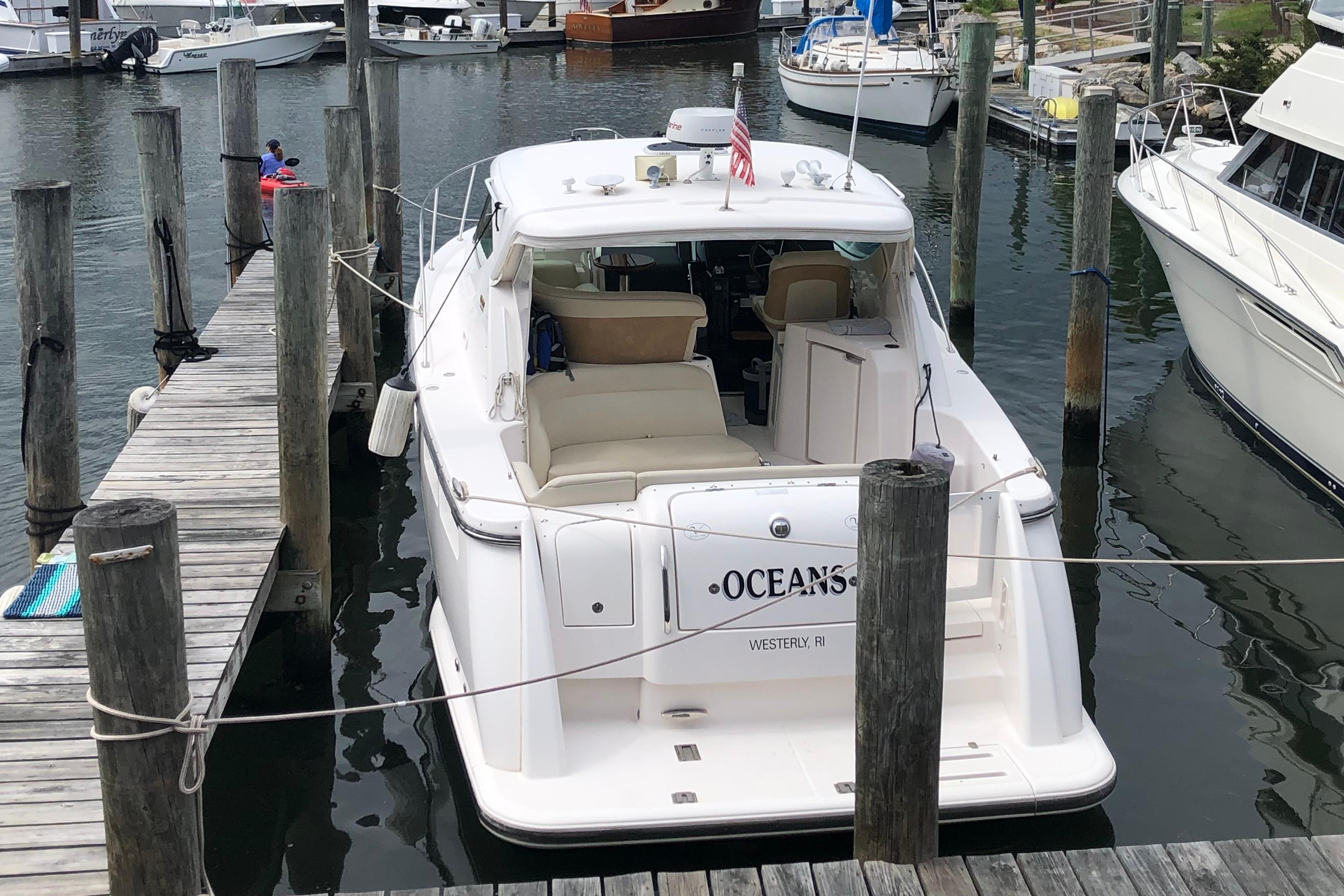 2008 Tiara Yachts 3500 Sovran-5