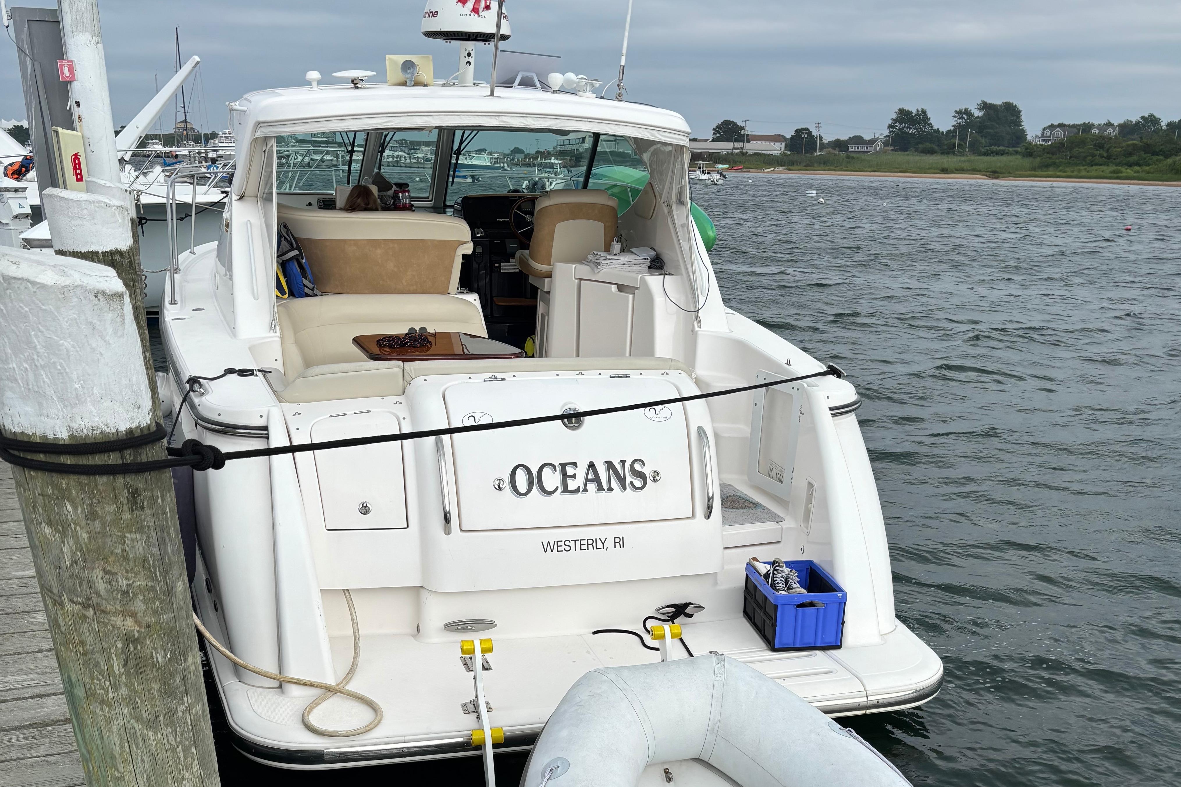 2008 Tiara Yachts 3500 Sovran-6