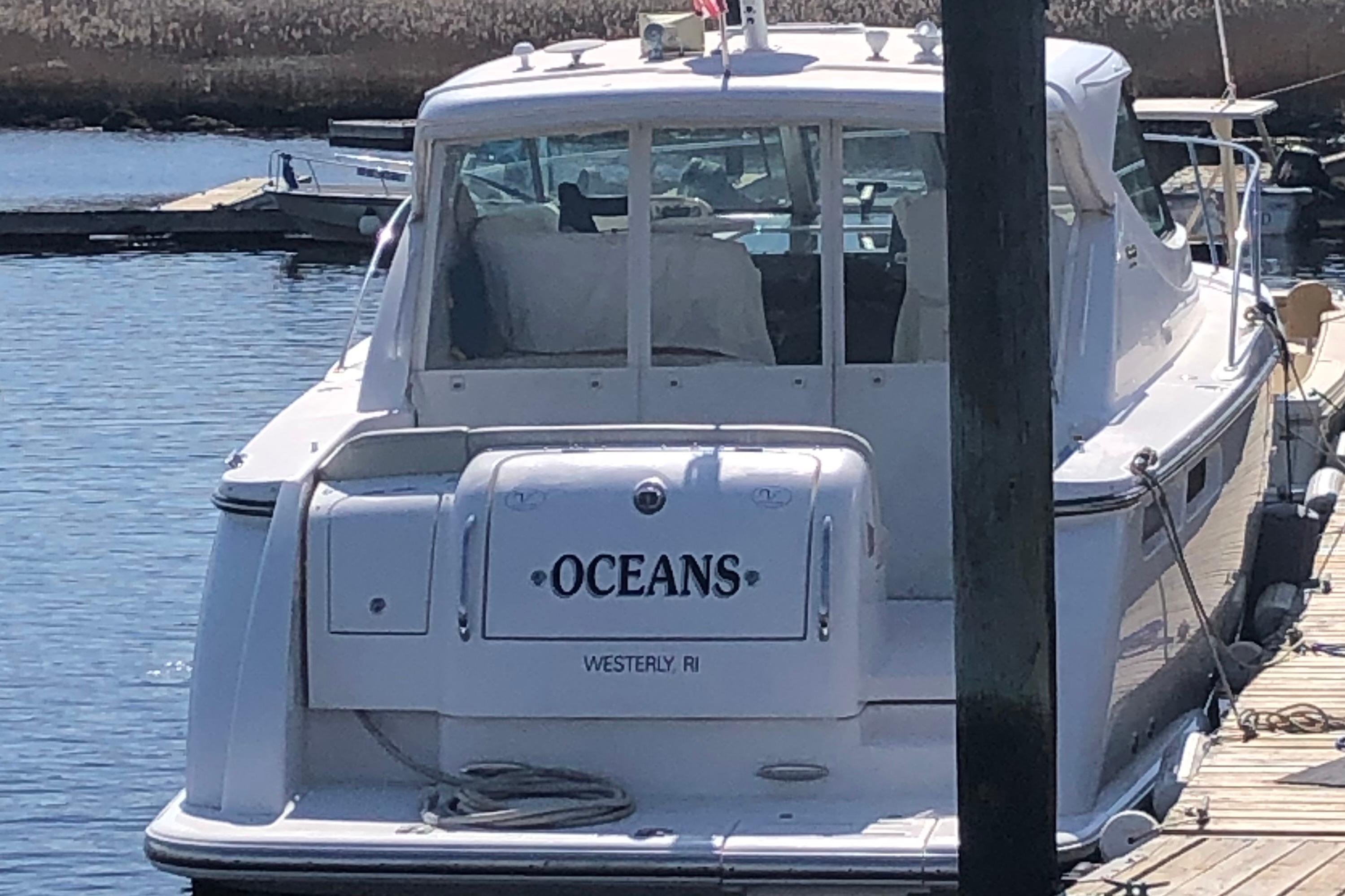 2008 Tiara Yachts 3500 Sovran-7