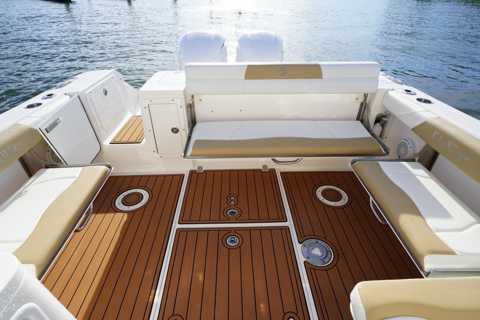 Boat image 17
