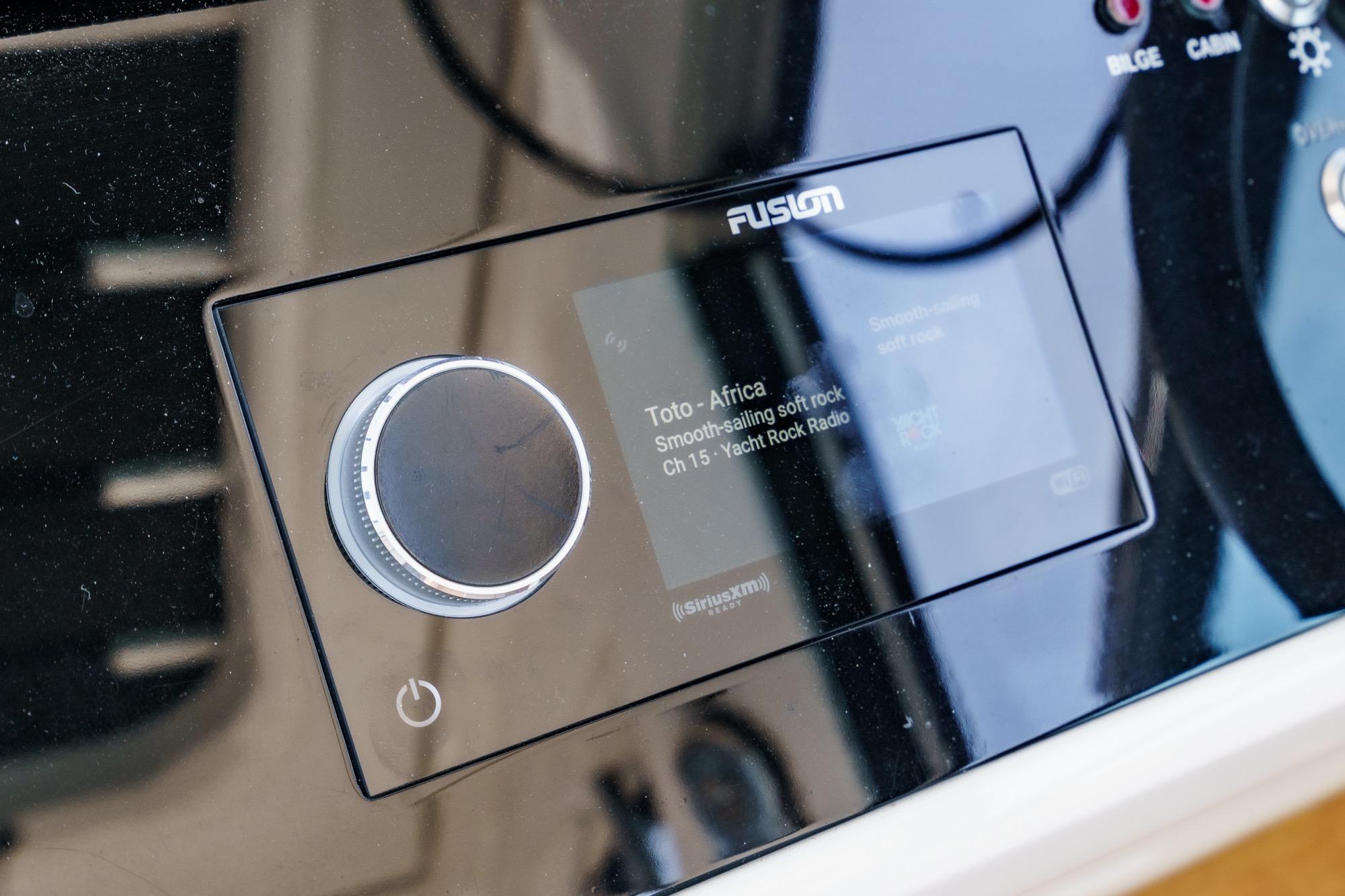 2021 Sea Ray Sundancer 320 Outboard #TBRM1531J inventory image at Sun Country Marine Group, San Diego Harbor Island