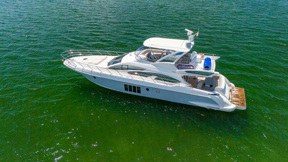 2012 Azimut 64