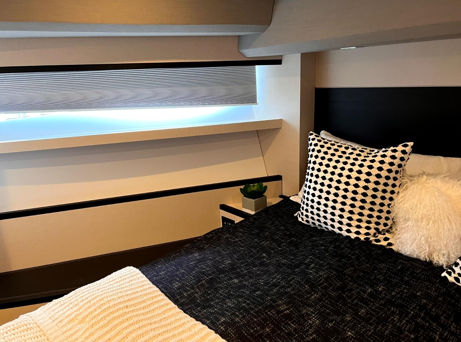 Okean 50X - Quixotic - VIP Stateroom