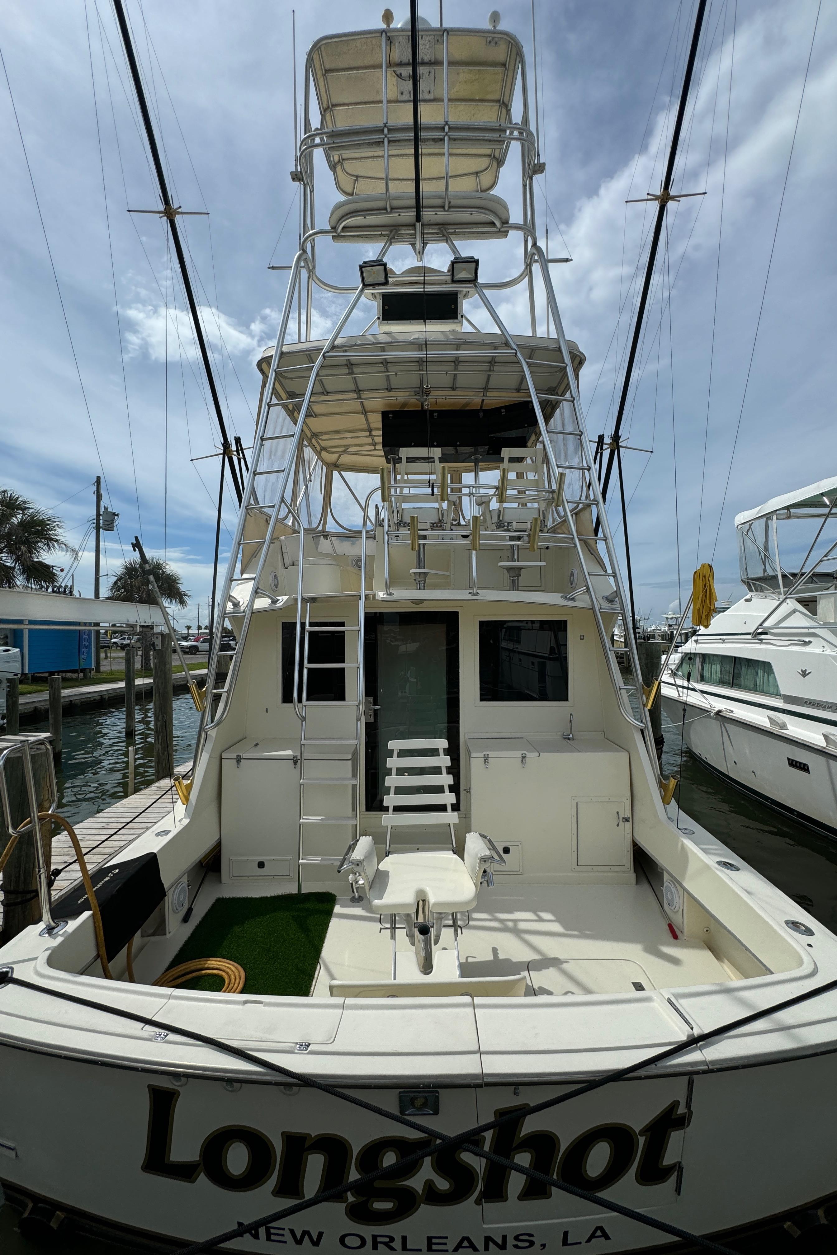 1981 Hatteras 43 Convertible