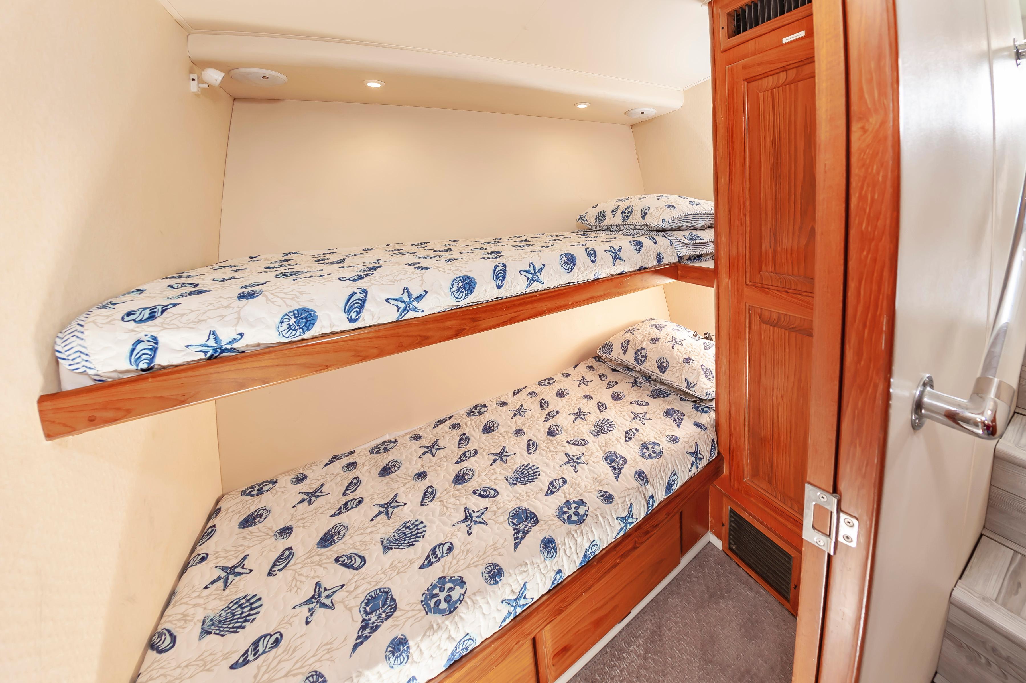 Viking 60 Off The Charts - Guest Stateroom