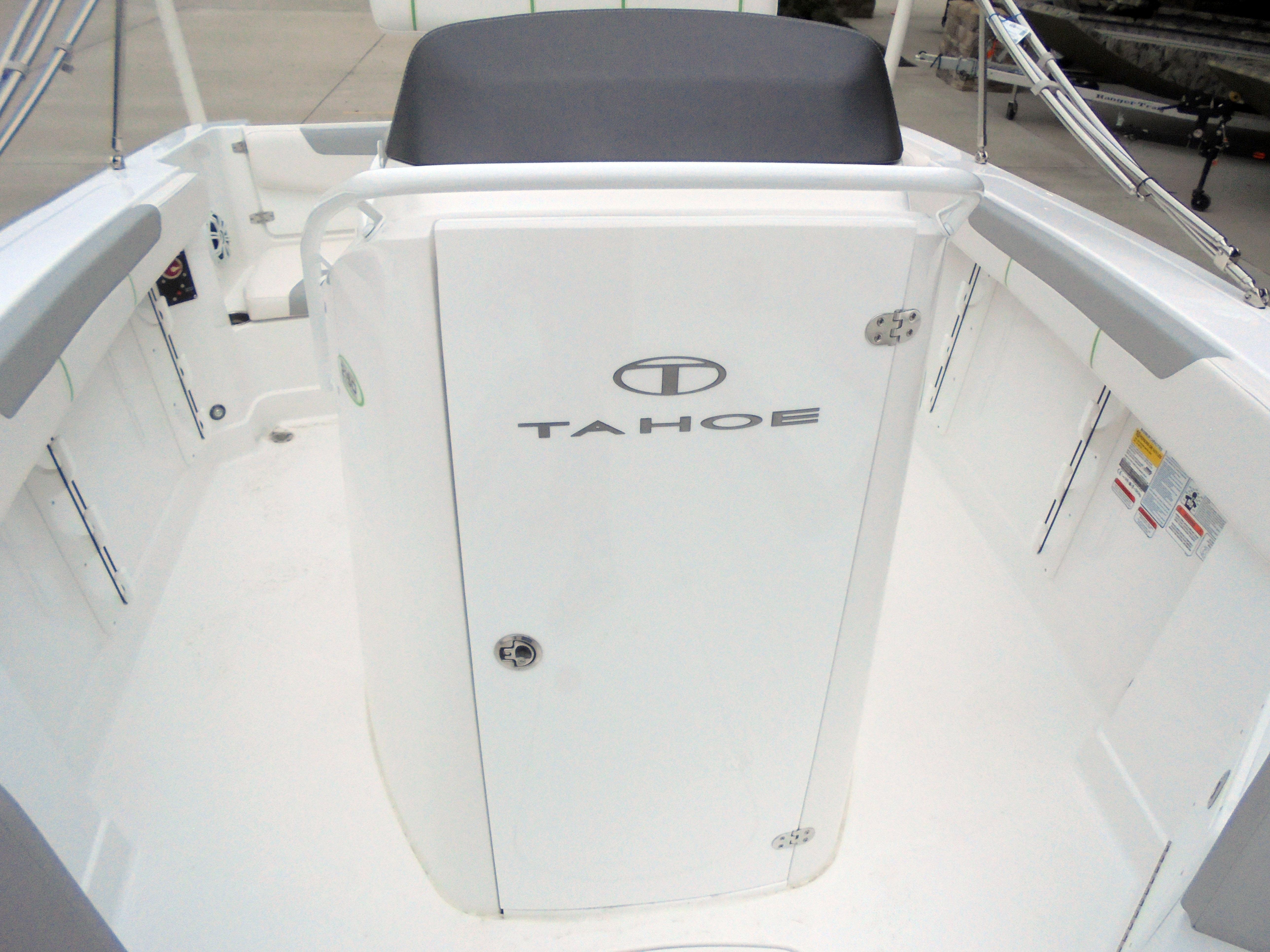 2024 Tahoe 2150 CC