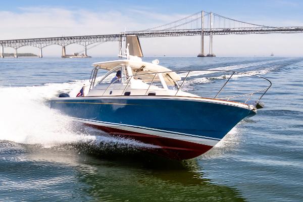 Photo of 2023 Hunt Yachts 32'