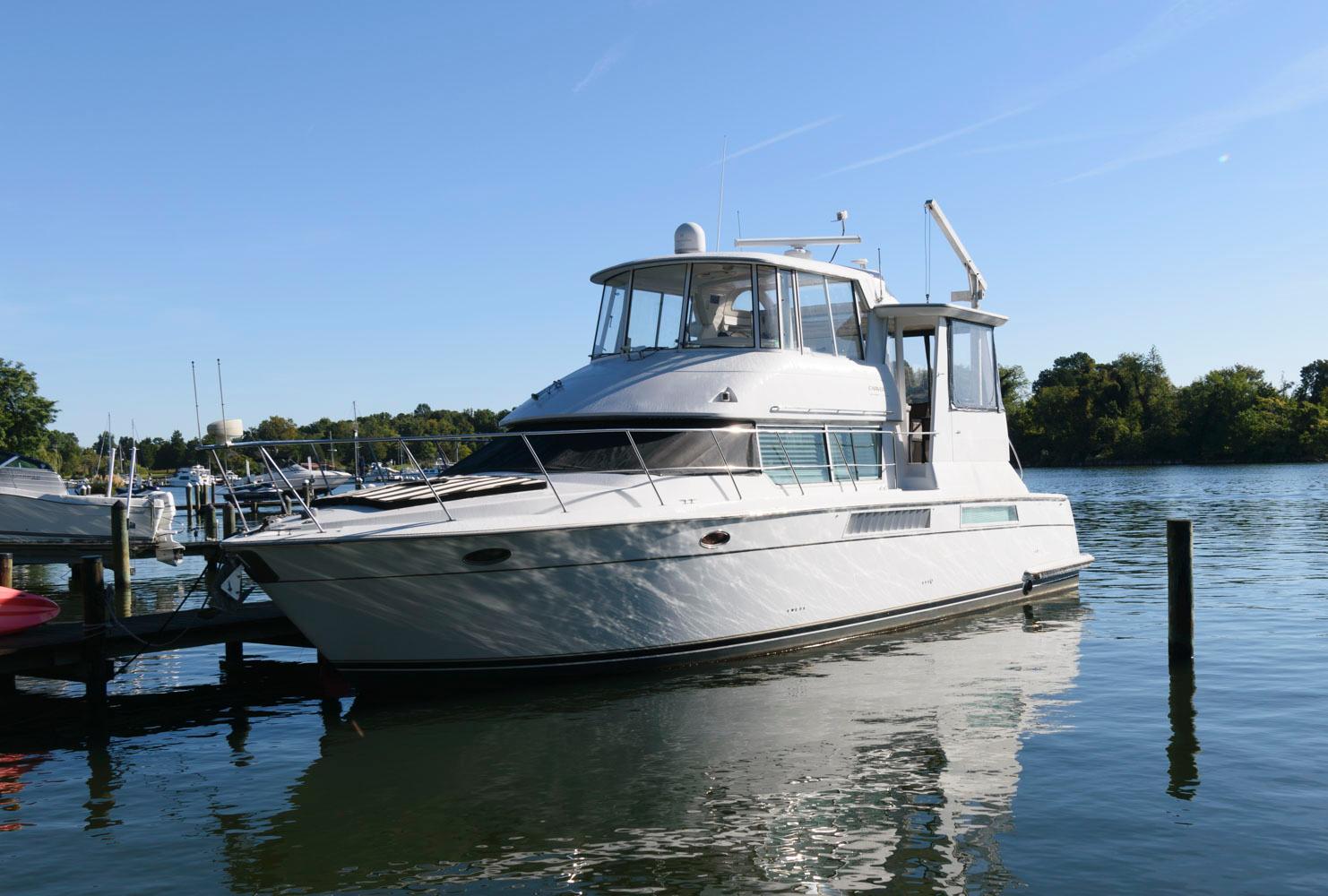M 7359 RD Knot 10 Yacht Sales