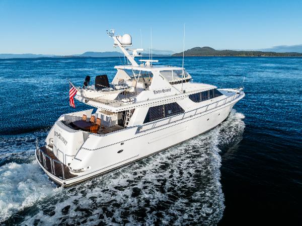 Photo of 2000 West Bay 78'
