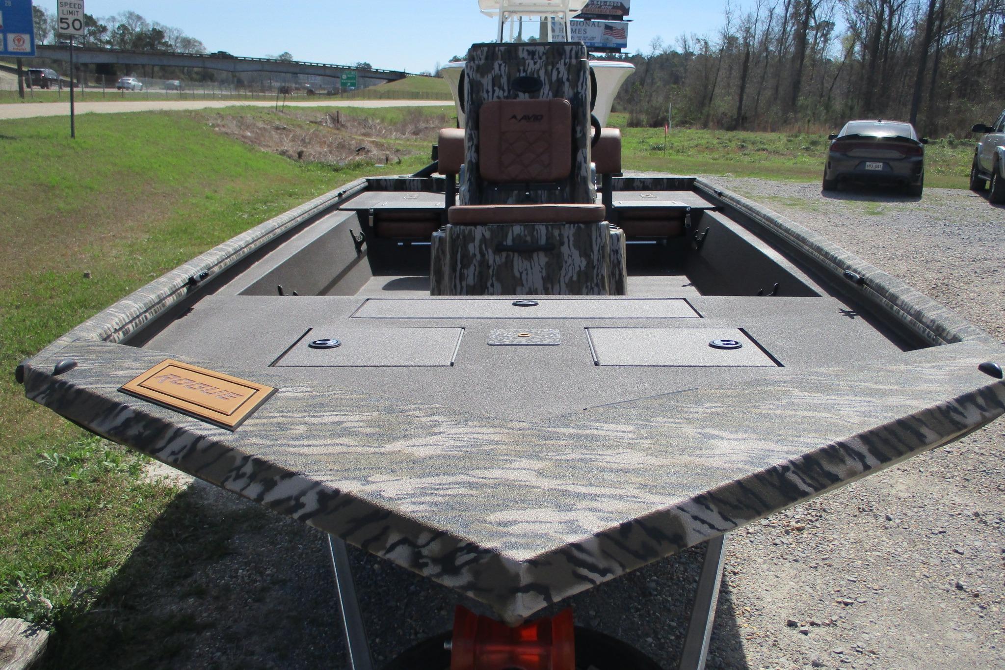 2026 Avid 20 Rogue CC-5