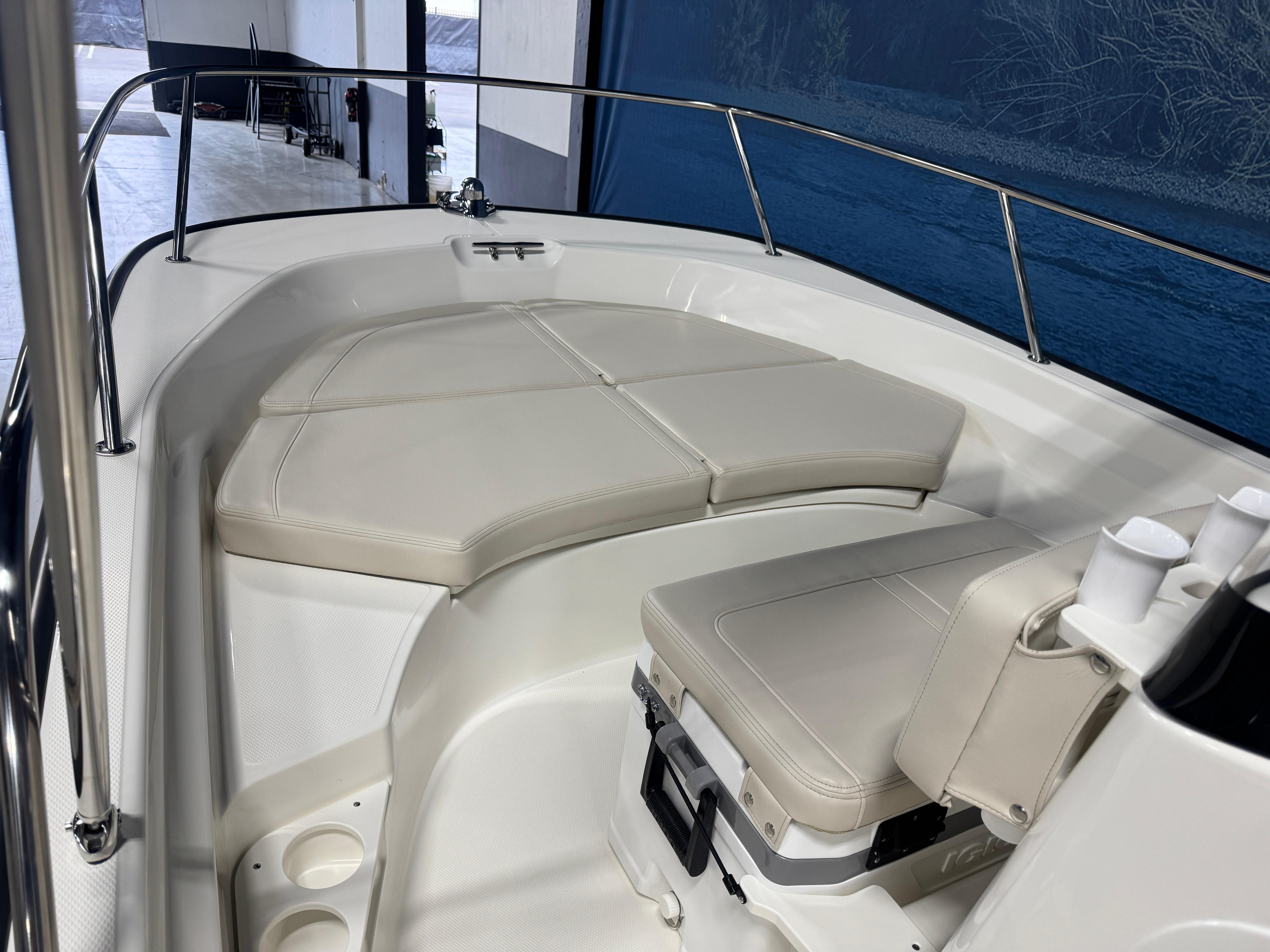 2025 Boston Whaler 170 Montauk #BW0416A inventory image at Sun Country Marine Group, Irvine 2025 Boston Whaler 170 Montauk #BW0416A inventory image at Sun Country Marine Group, Irvine