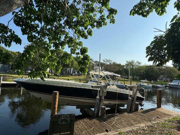 35' Wellcraft, Listing Number 100916575, Image No. 2