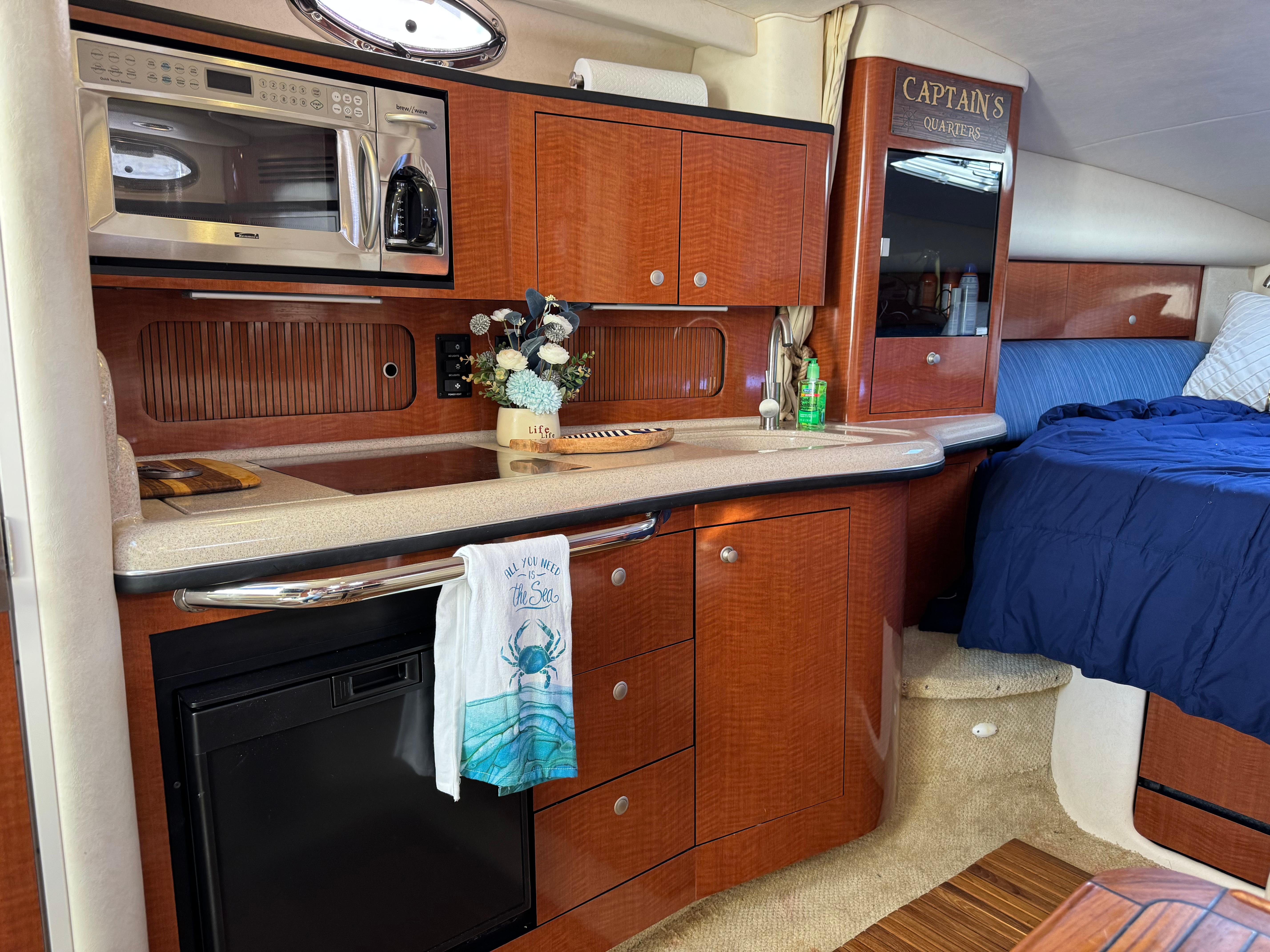 2005-sea-ray-320-sundancer-power-9782607-20250505115850629-1_XLARGE