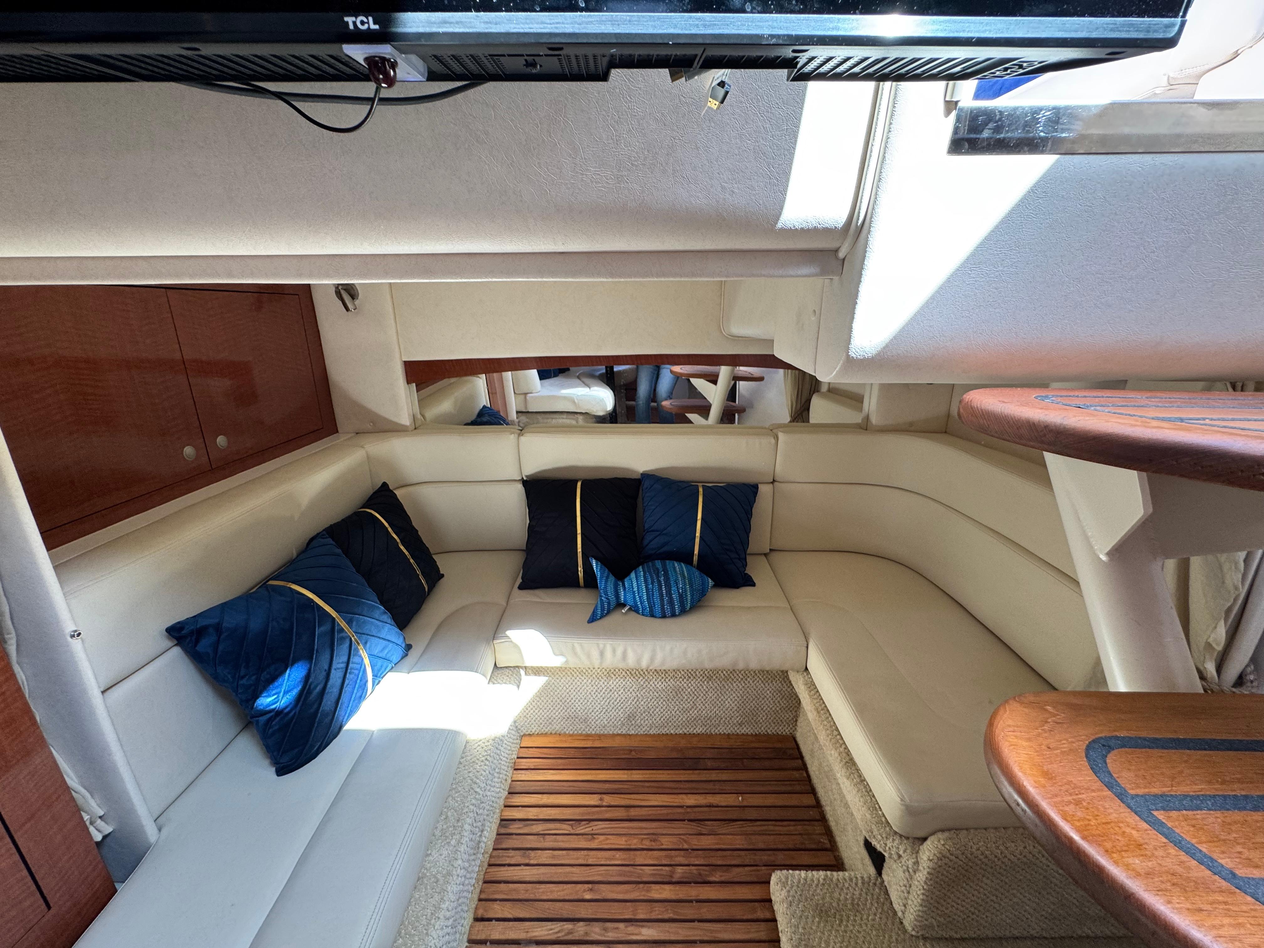 2005-sea-ray-320-sundancer-power-9782607-20250505115919827-1_XLARGE