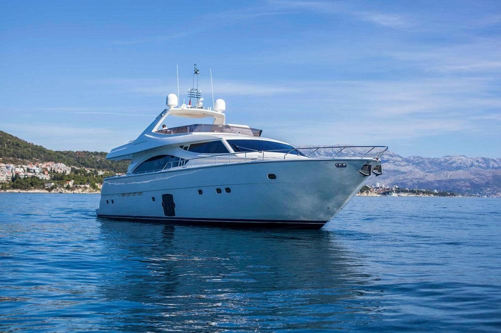 2006 Ferretti Yachts 830 LIDIA