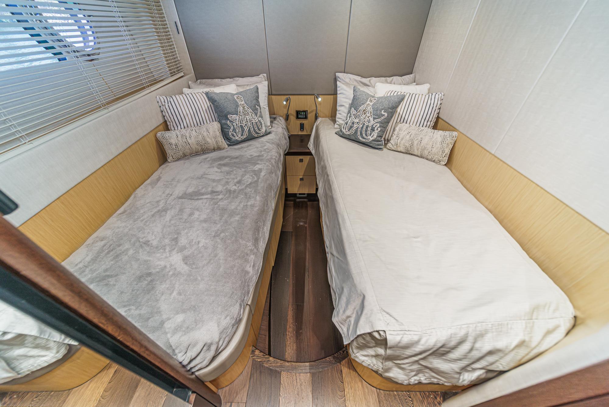 2017 Sunseeker Manhattan 65 #TBJRP06889I-LLC inventory image at Sun Country Marine Group, San Diego Harbor Island 2017 Sunseeker Manhattan 65 #TBJRP06889I-LLC inventory image at Sun Country Marine Group, San Diego Harbor Island