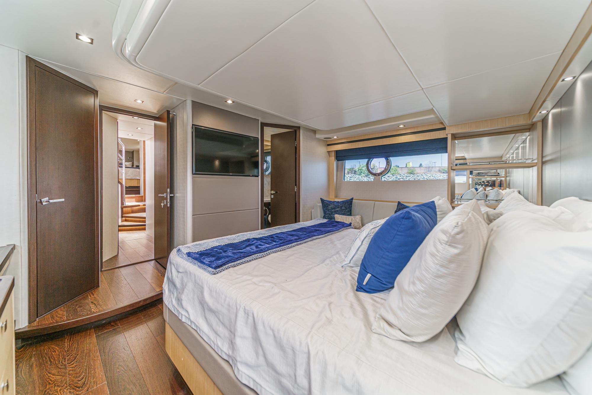 2017 Sunseeker Manhattan 65 #TBJRP06889I-LLC inventory image at Sun Country Marine Group, San Diego Harbor Island 2017 Sunseeker Manhattan 65 #TBJRP06889I-LLC inventory image at Sun Country Marine Group, San Diego Harbor Island