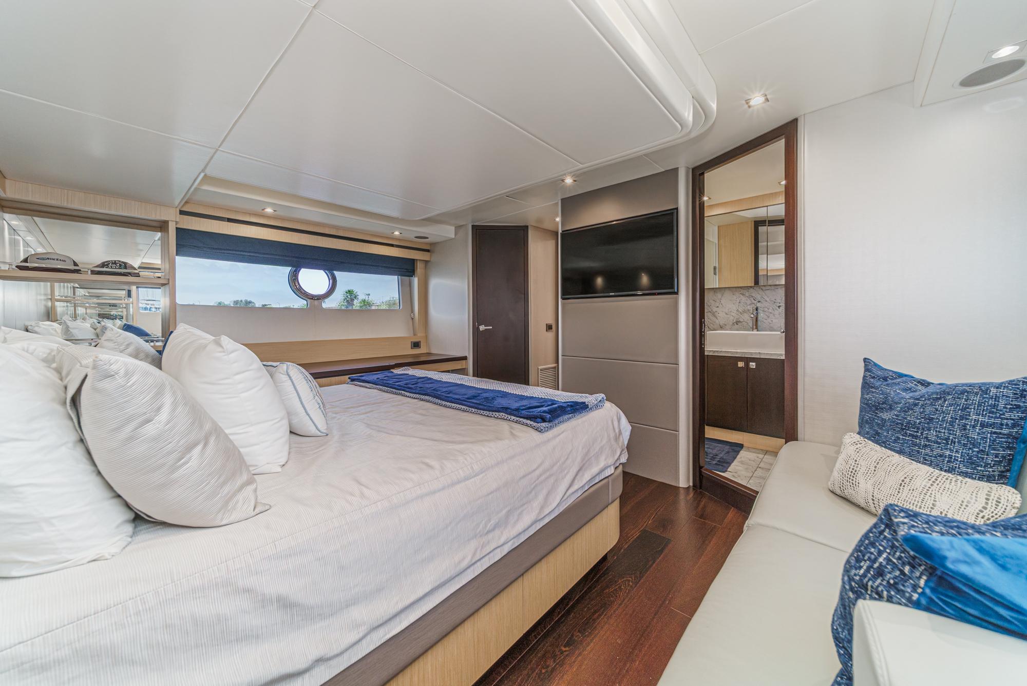 2017 Sunseeker Manhattan 65 #TBJRP06889I-LLC inventory image at Sun Country Marine Group, San Diego Harbor Island 2017 Sunseeker Manhattan 65 #TBJRP06889I-LLC inventory image at Sun Country Marine Group, San Diego Harbor Island