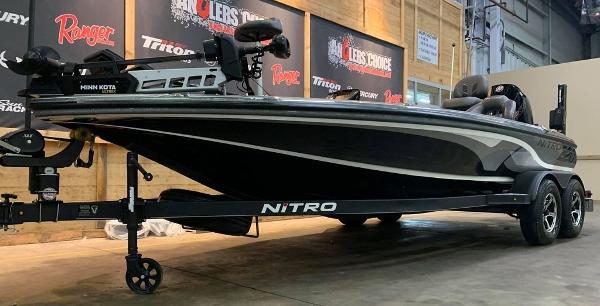 2020 Nitro boat for sale, model of the boat is Z20 Pro & Image # 13 of 17