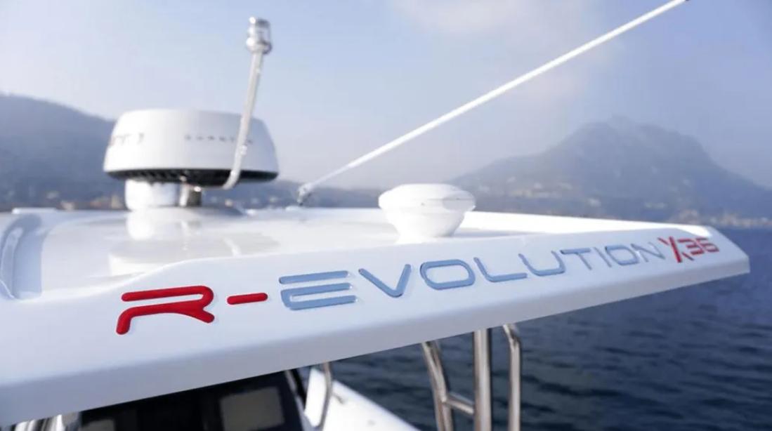 MAR.CO-R-EVOLUTION X36 2022 -FL-US-9665959 | Thumbnail