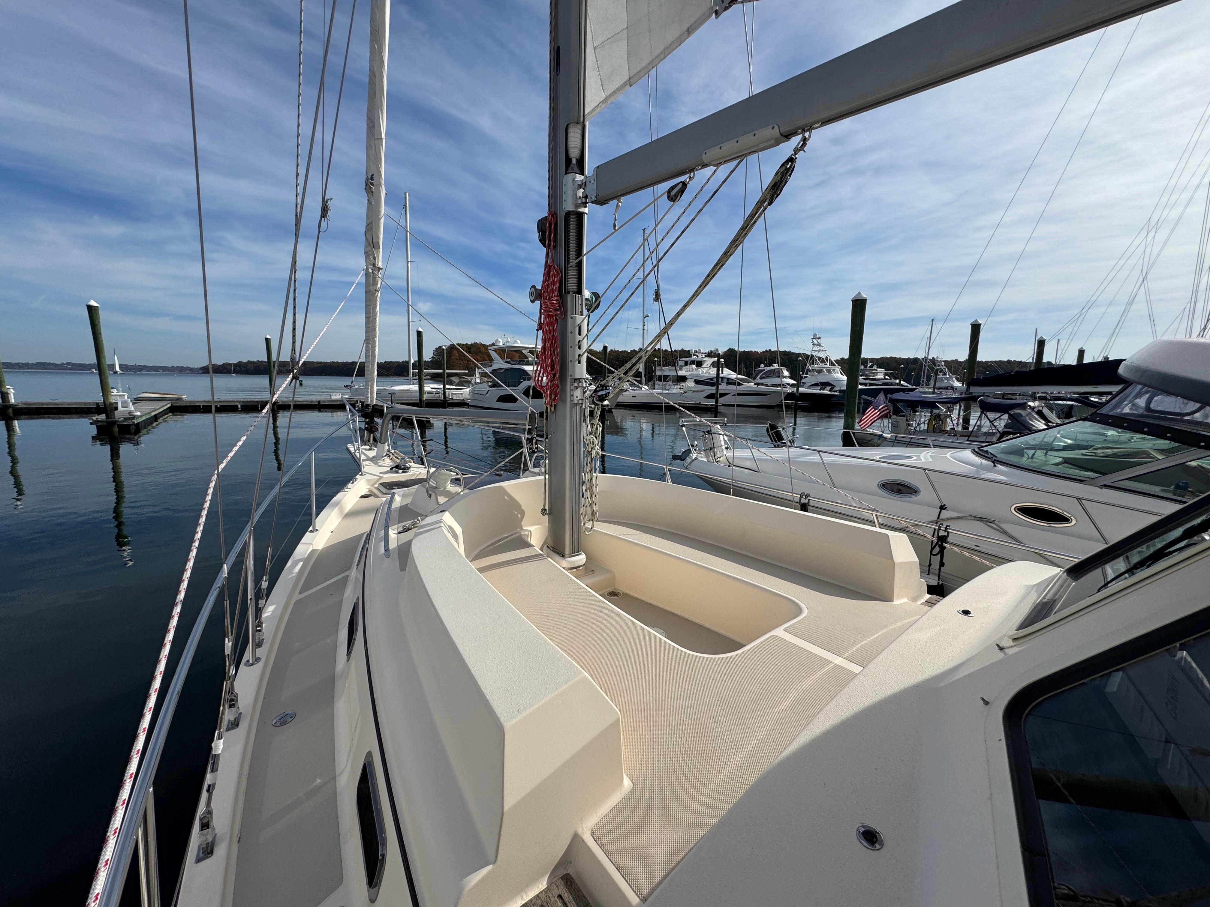 Newport RI Yacht Brokerage