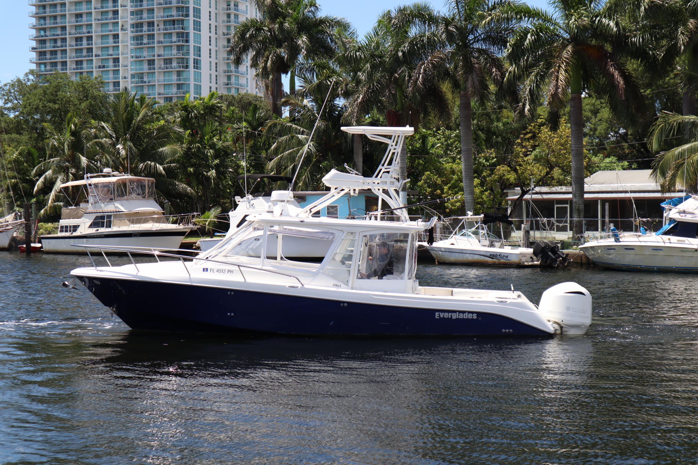 35 Everglades 350 LX 2008 HMY Yachts